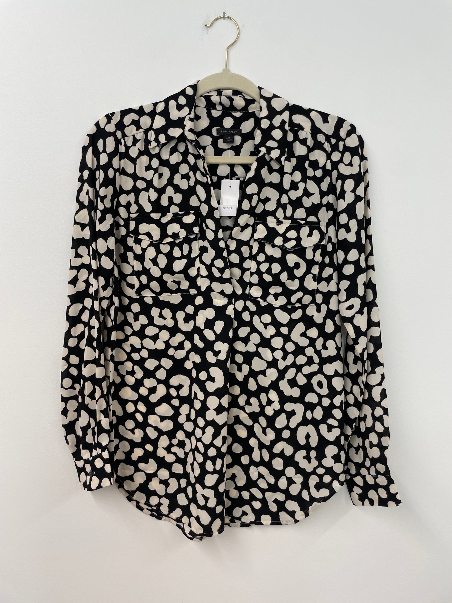 Ann Taylor long sleeve blouse Size XS / NWT