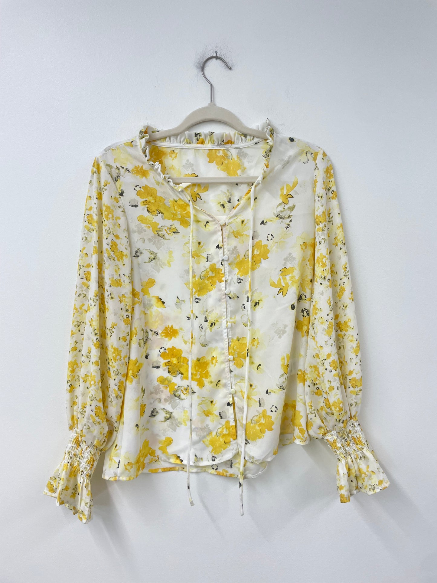 Amazon long sleeve button down blouse Size S /NWT