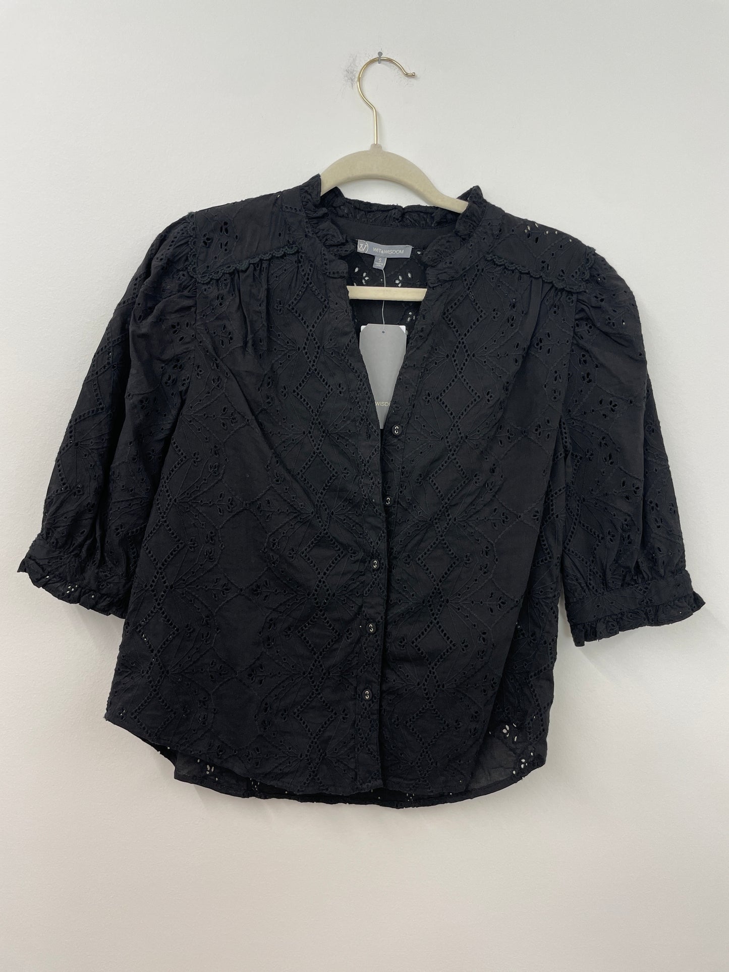 Wit & Wisdom 3/4 sleeve eyelet blouse Size S / NWT