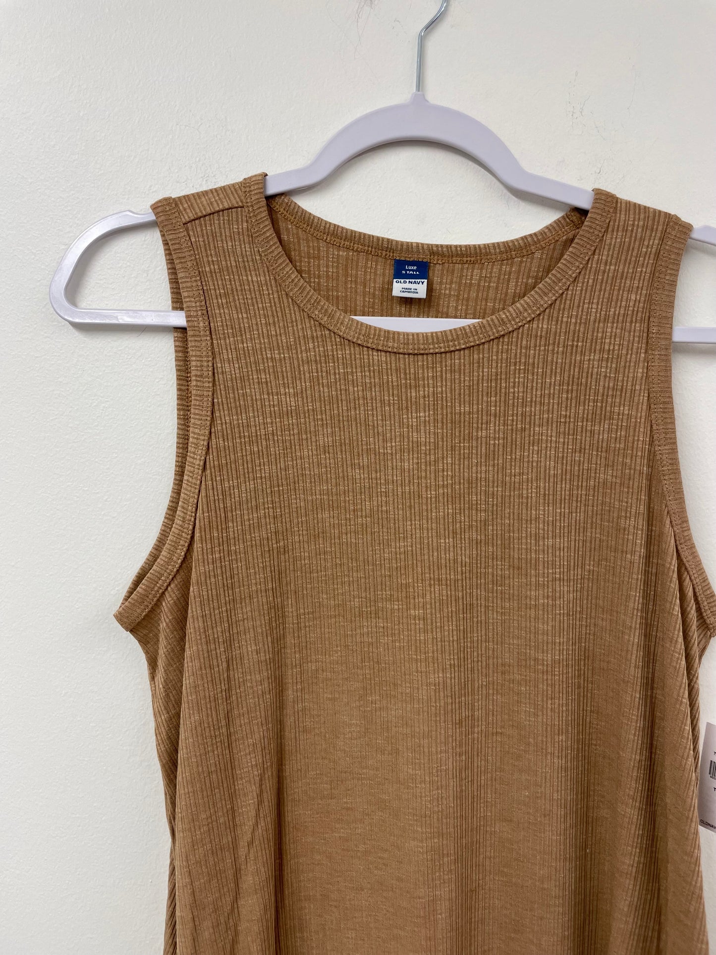 Old Navy tank Size S tall / NWT