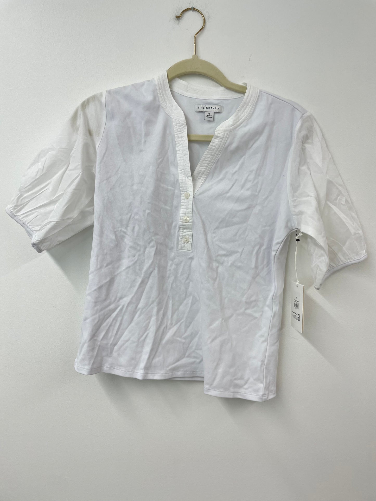 Free Assembly Henley puffed short sleeve tee Size S /NWT