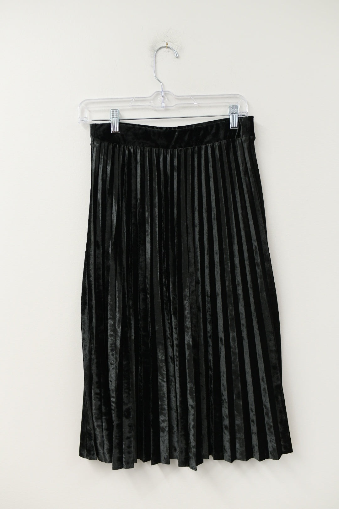 Time and Tru velvet pleated midi skirt Size S/ EUC