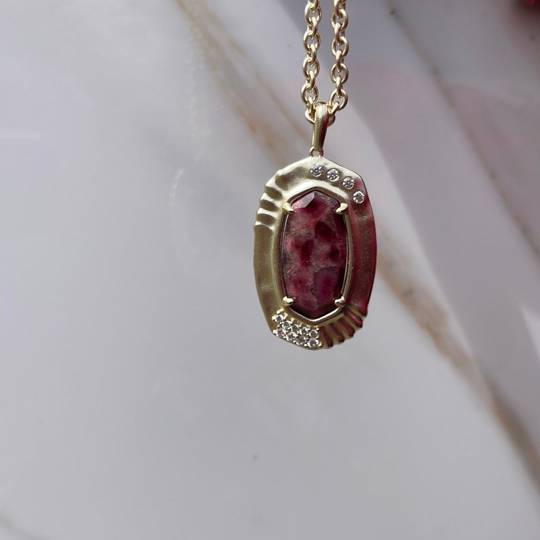 Kendra Scott long pendant necklace
