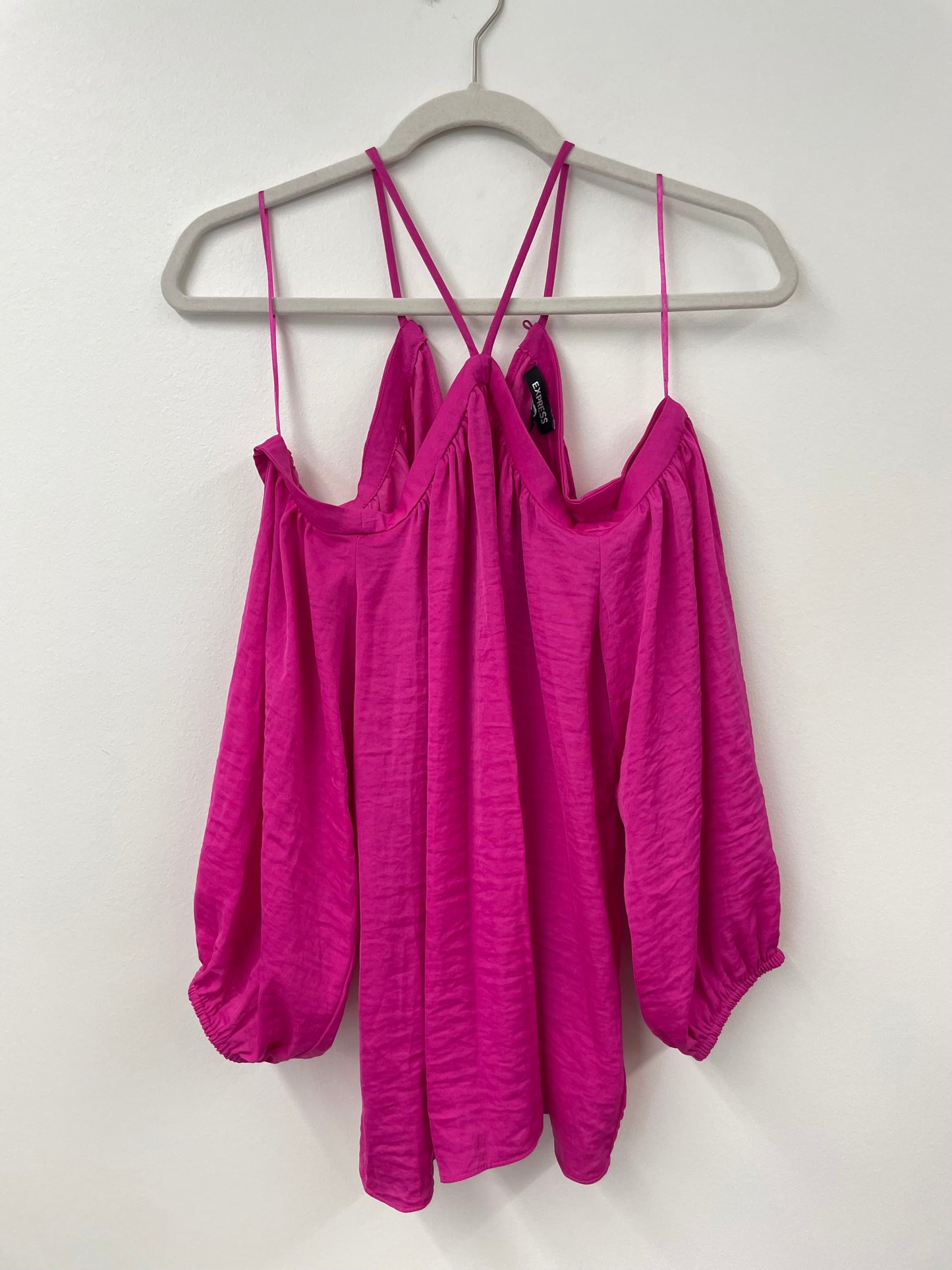 Express cold shoulder blouse Size S / NWT