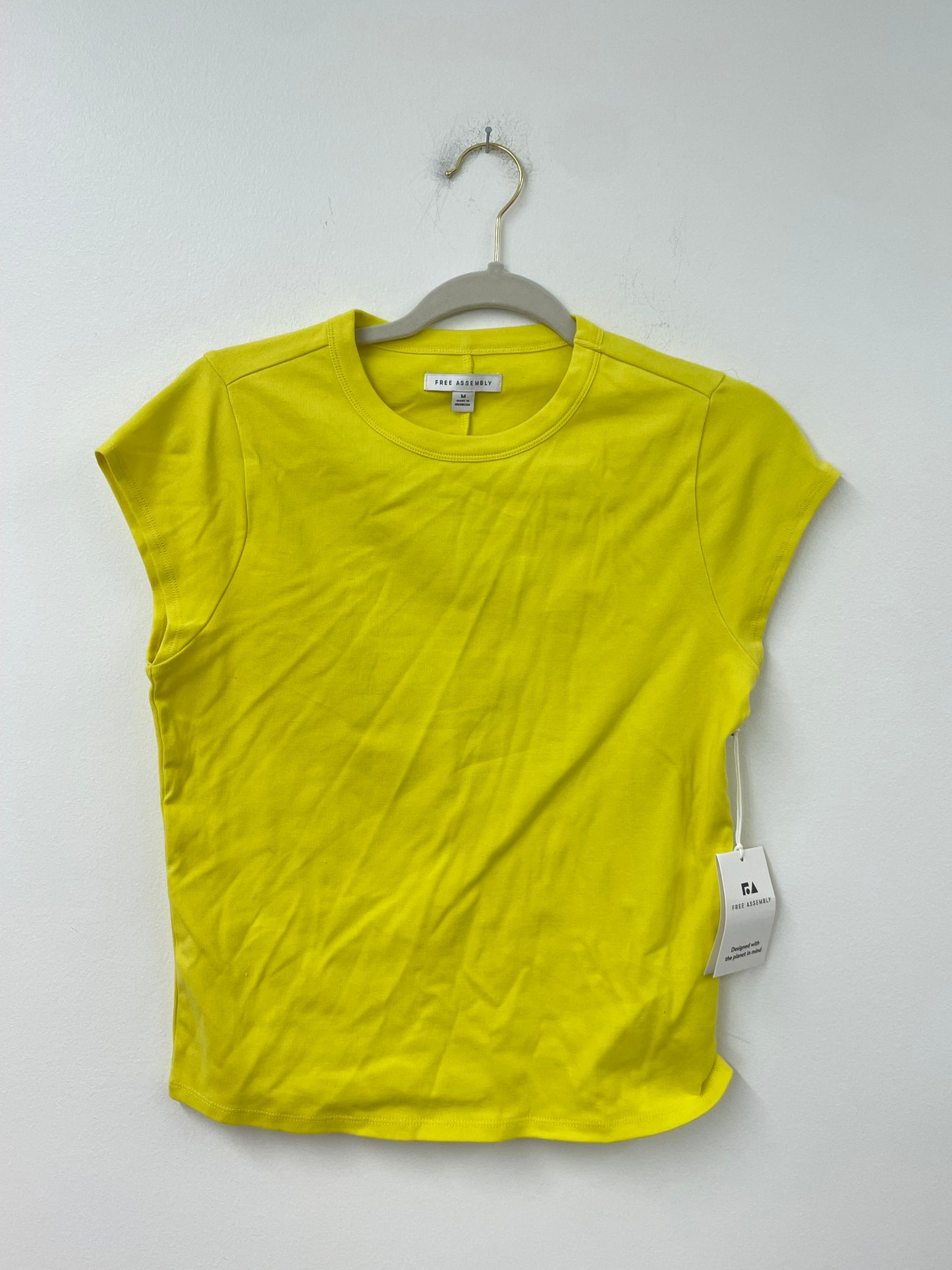 Free Assembly tee Size M / NWT