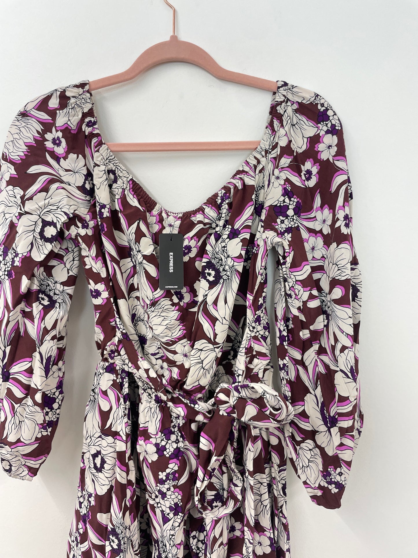 Express long sleeve romper Size M / NWT