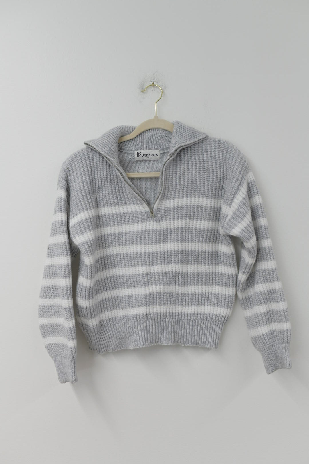 No Boundaries Half Zip Mock Neck Sweater Size S / EUC
