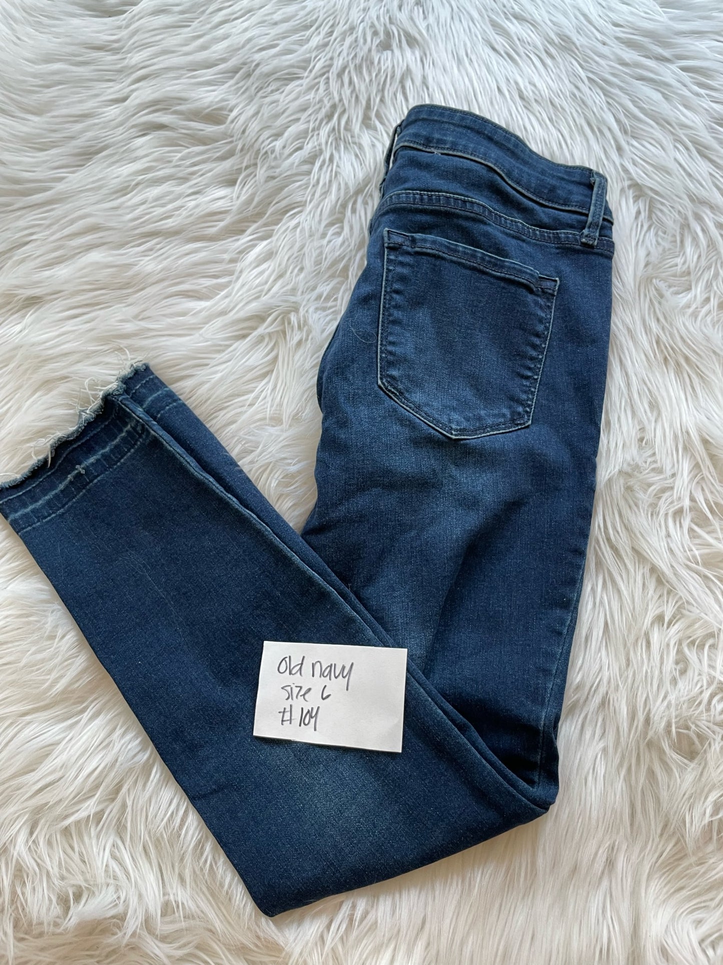 Old Navy Rockstar skinny Size 6/EUC