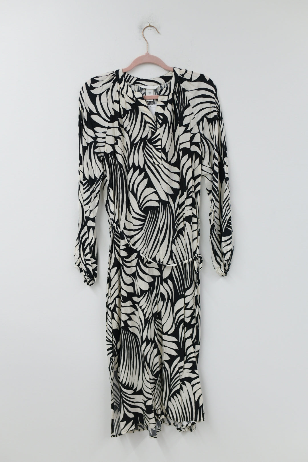 H&M long sleeve midi dress Size XS / NWT