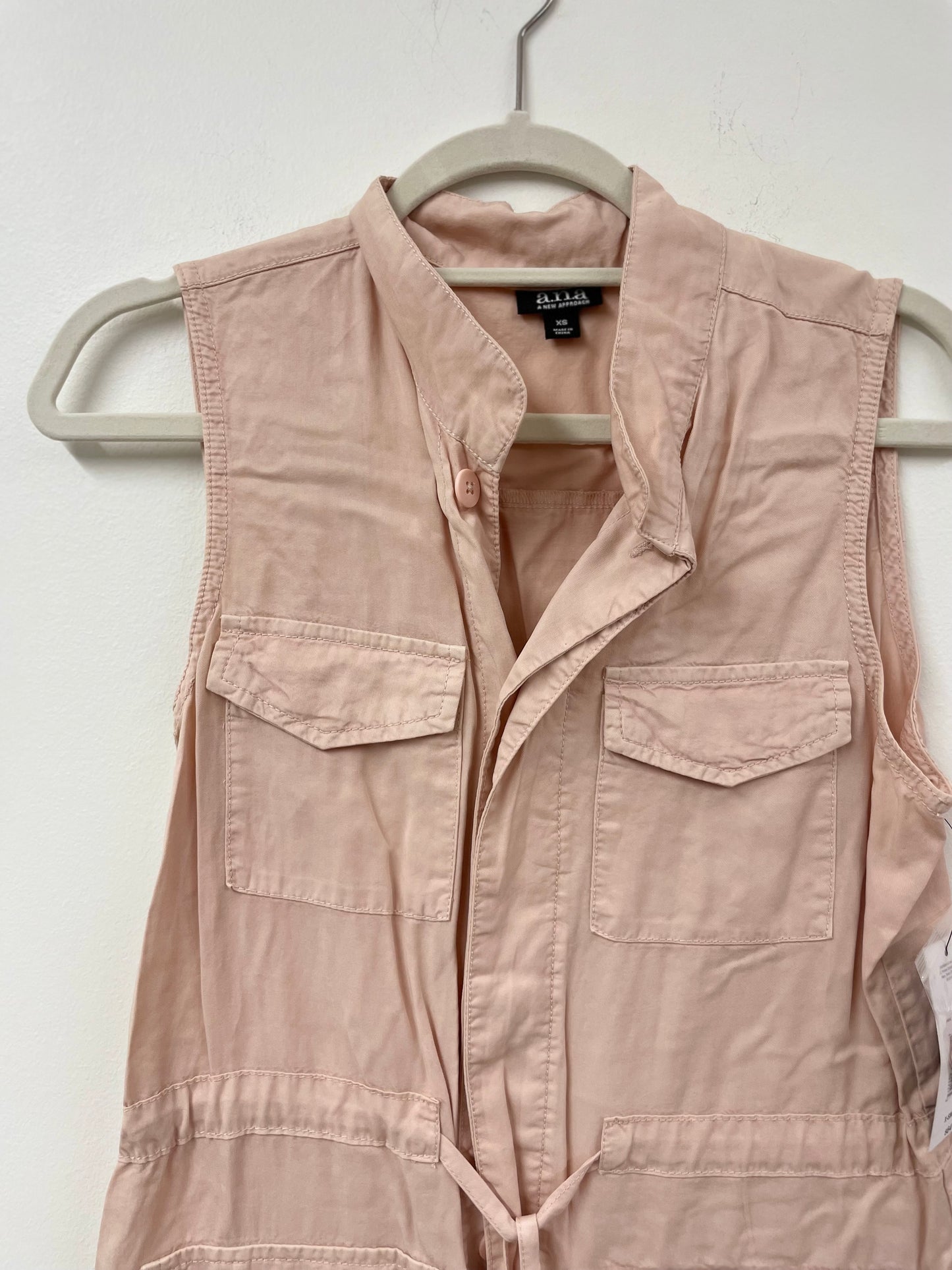 A.N.A. A New Approach cargo vest Size XS / NWT