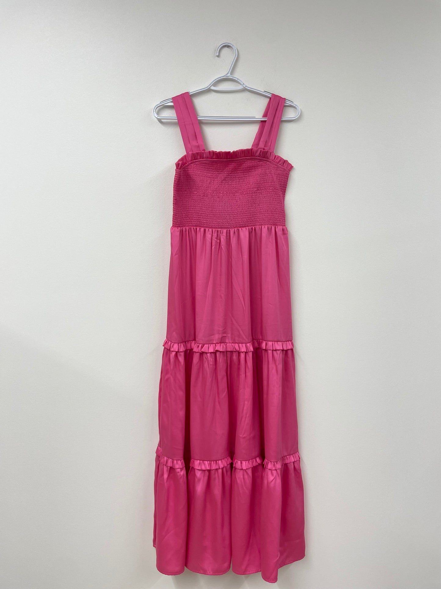 Express smocked tiered maxidress Size S / NWT