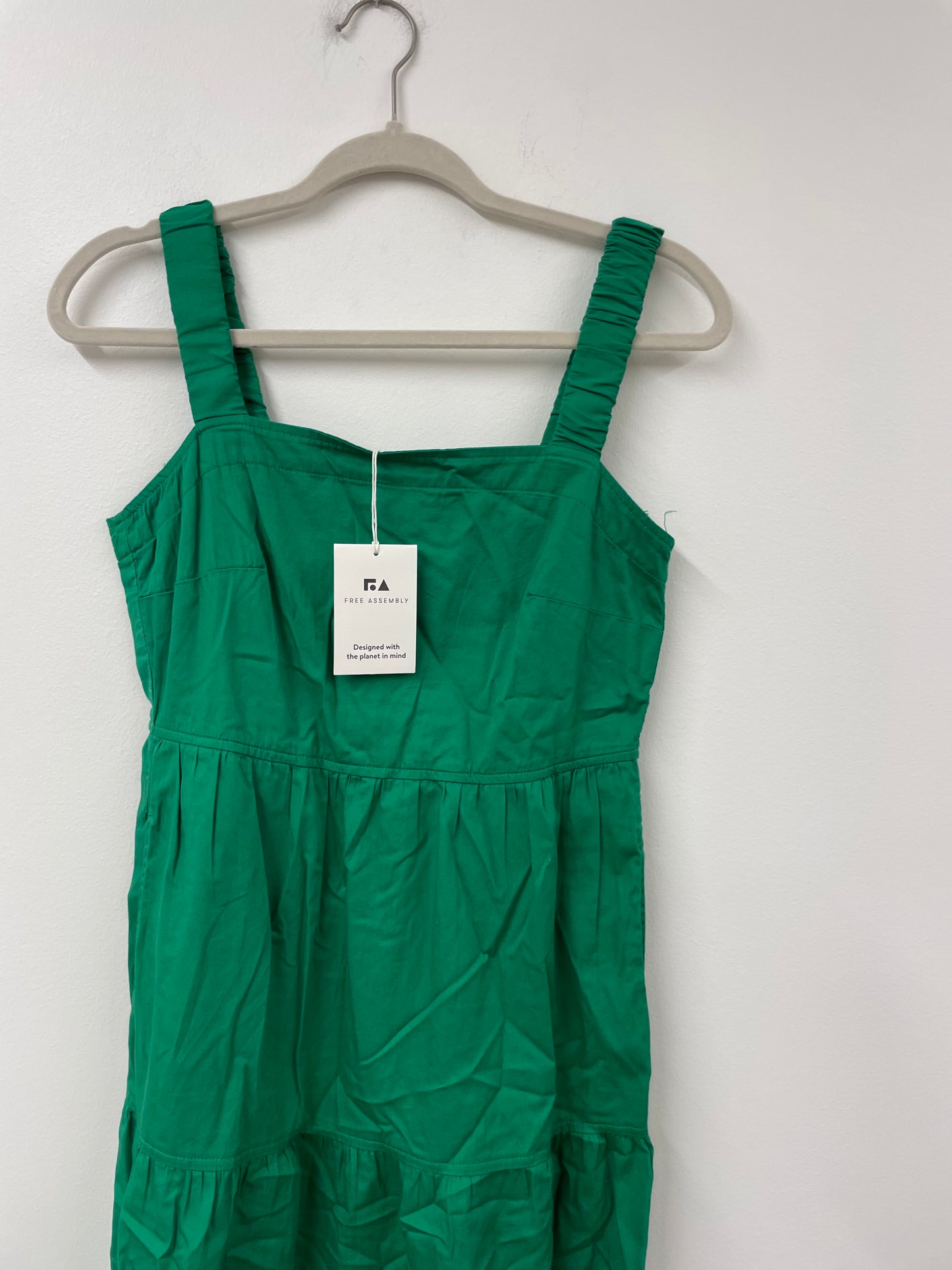 Free Assembly tiered midi dress Size XS / NWT