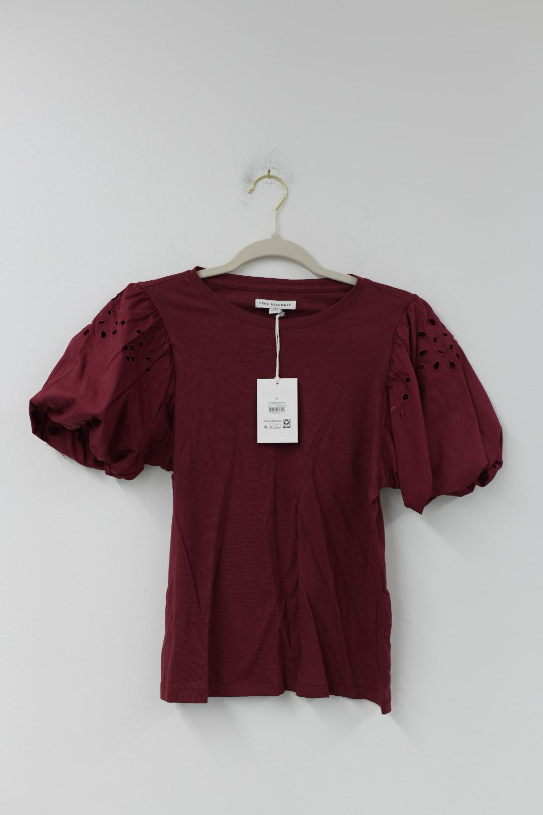 Free Assembly puffed sleeved tee Size S / NWT