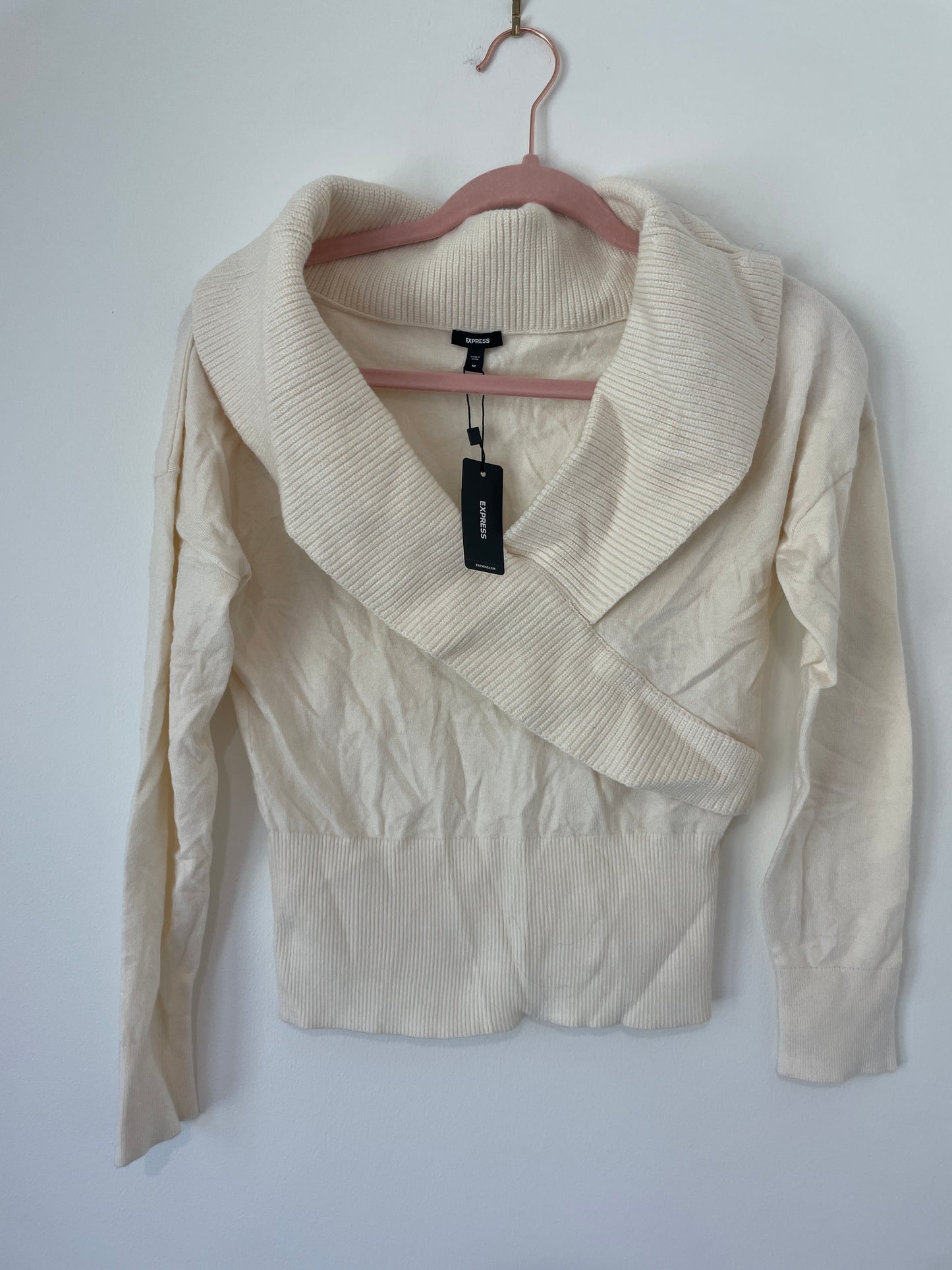 Express sweater Size M / NWT