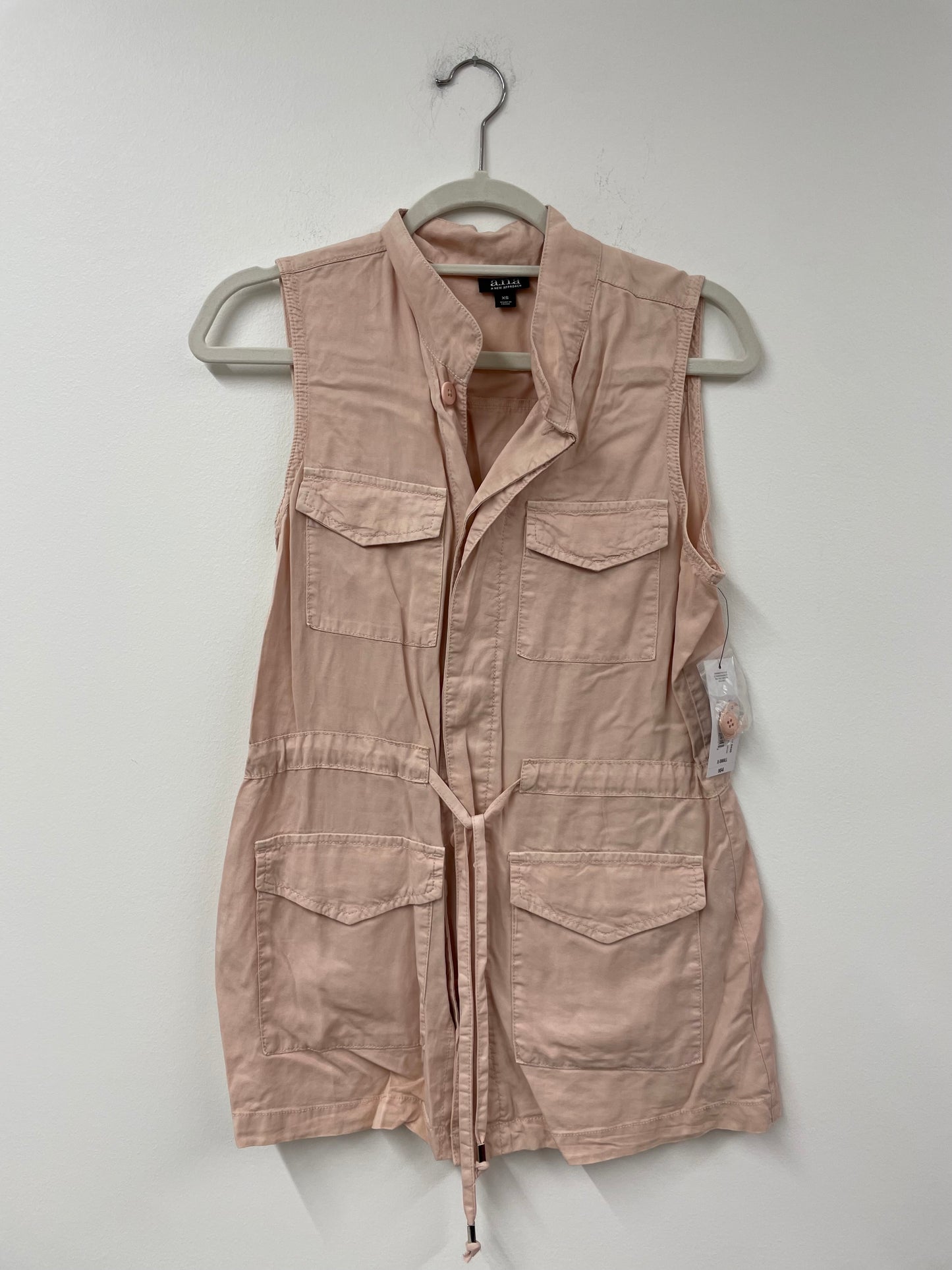 A.N.A. A New Approach cargo vest Size XS / NWT