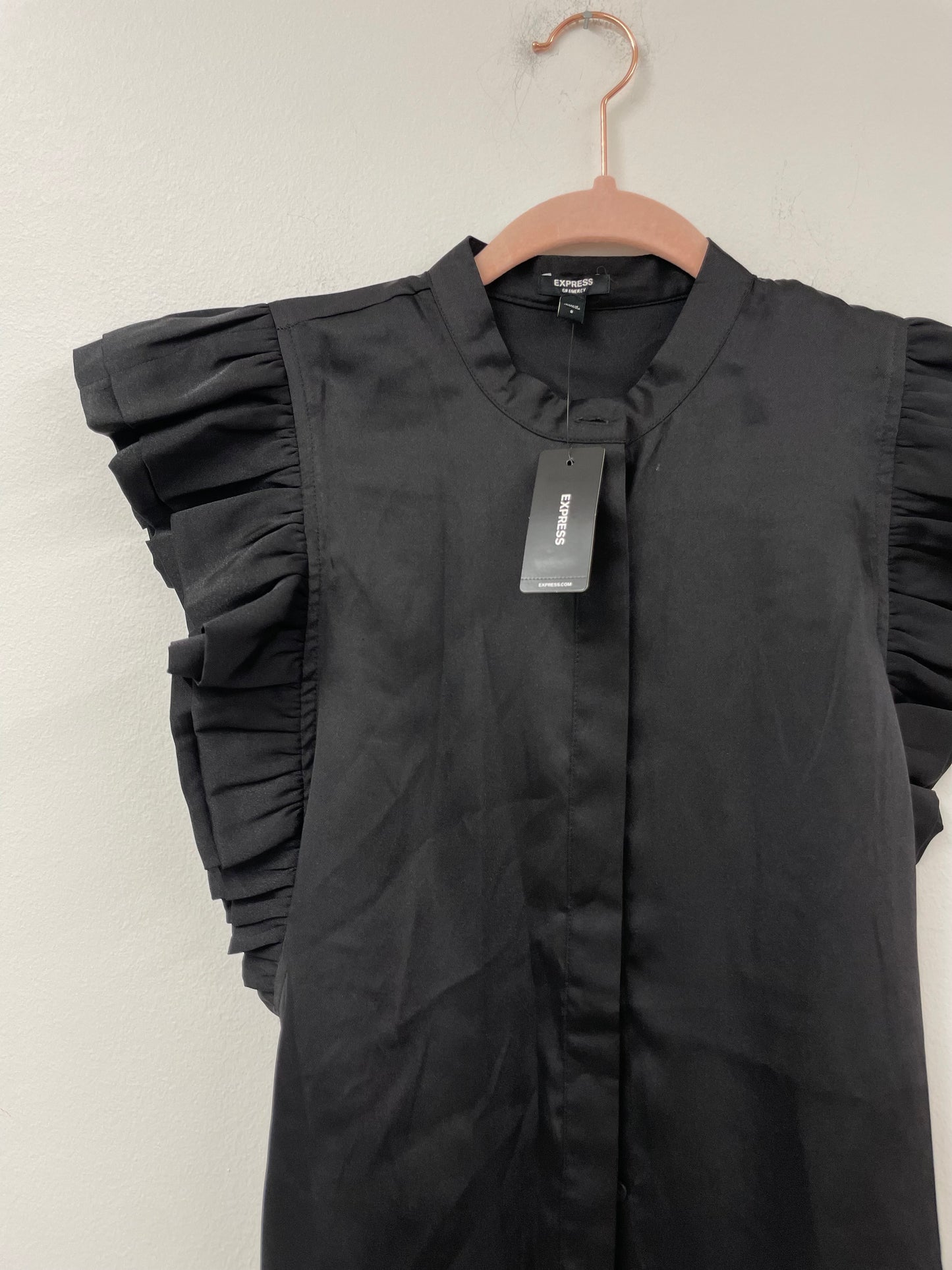 Express sleeveless blouse Size small / NWT