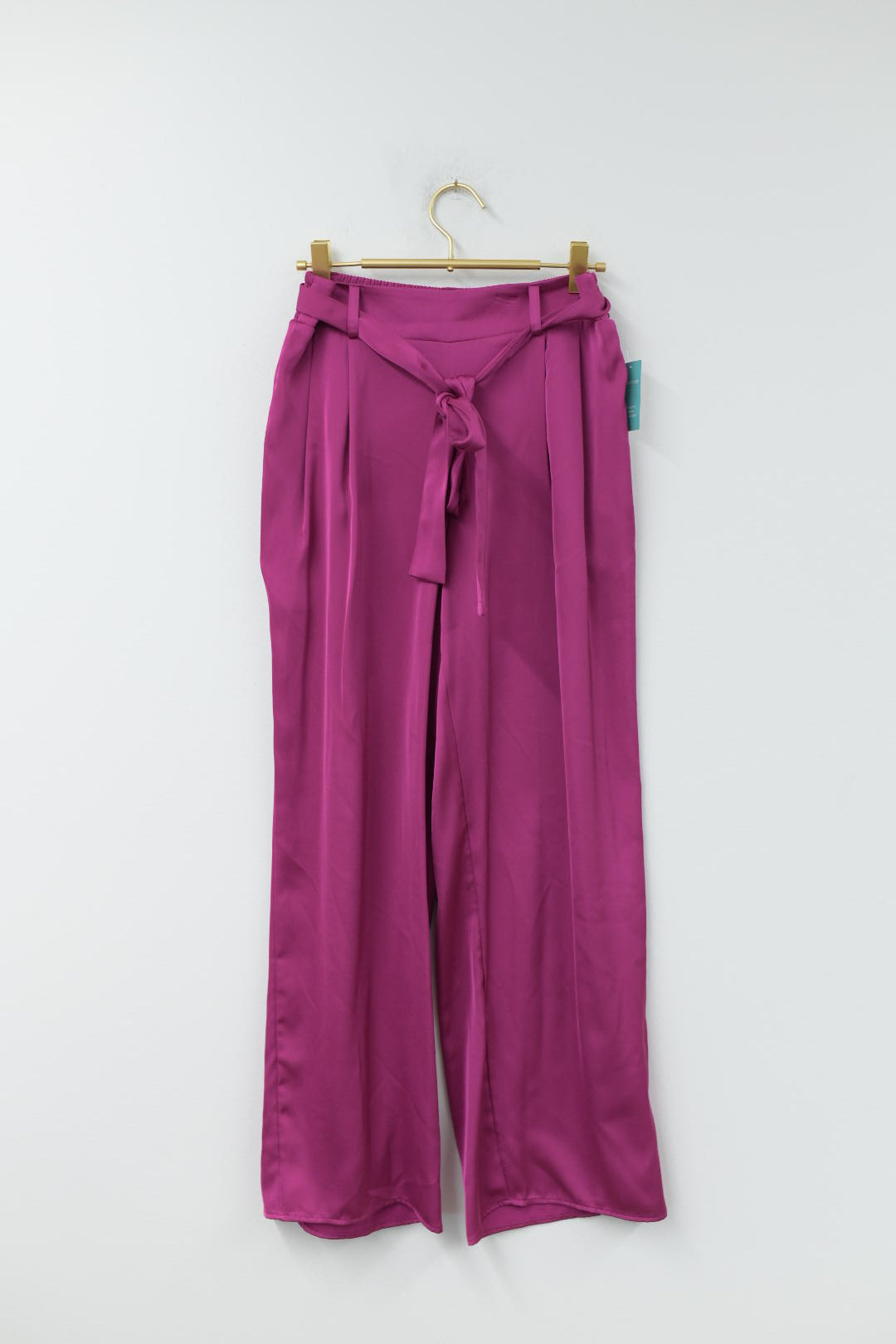 Maurice’s satin belted dress pants Size M /NWT