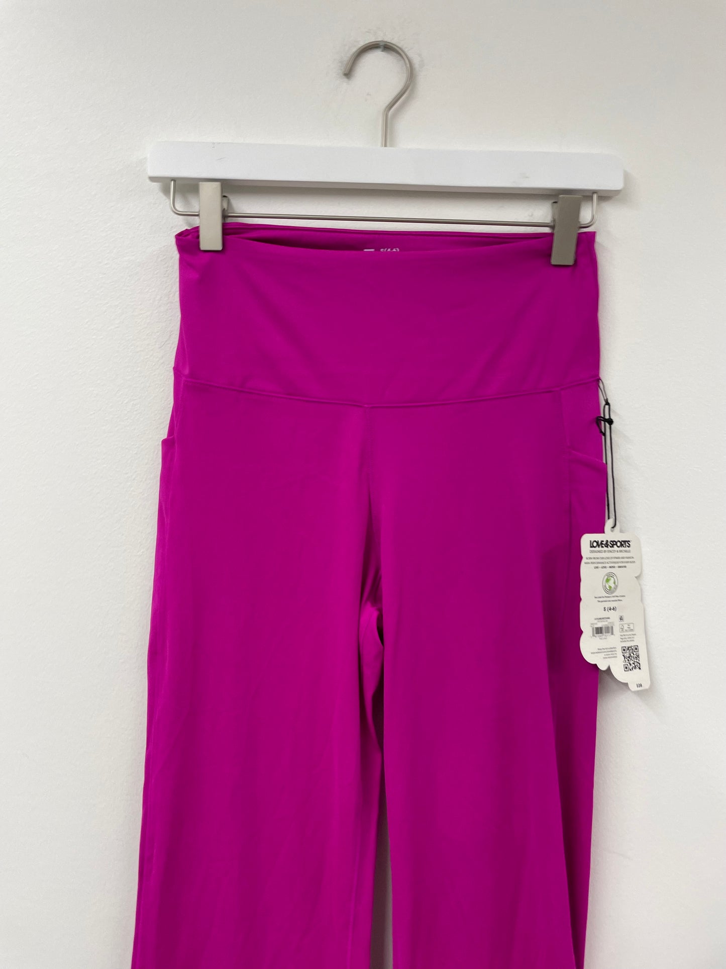 Love & Sports yoga fare pants Size S / NWT