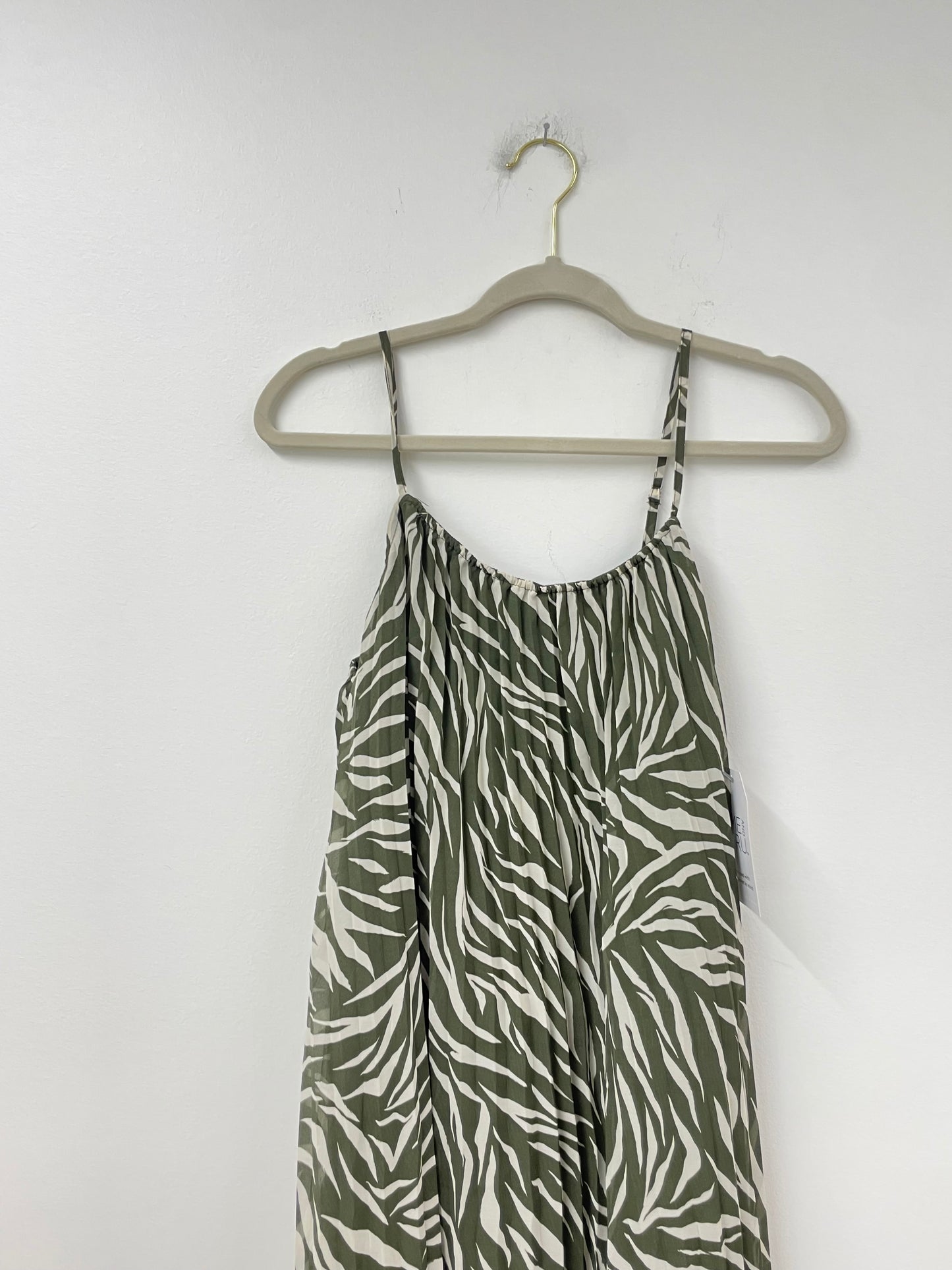 Time and Tru pleated slip midi dress Size S / NWT