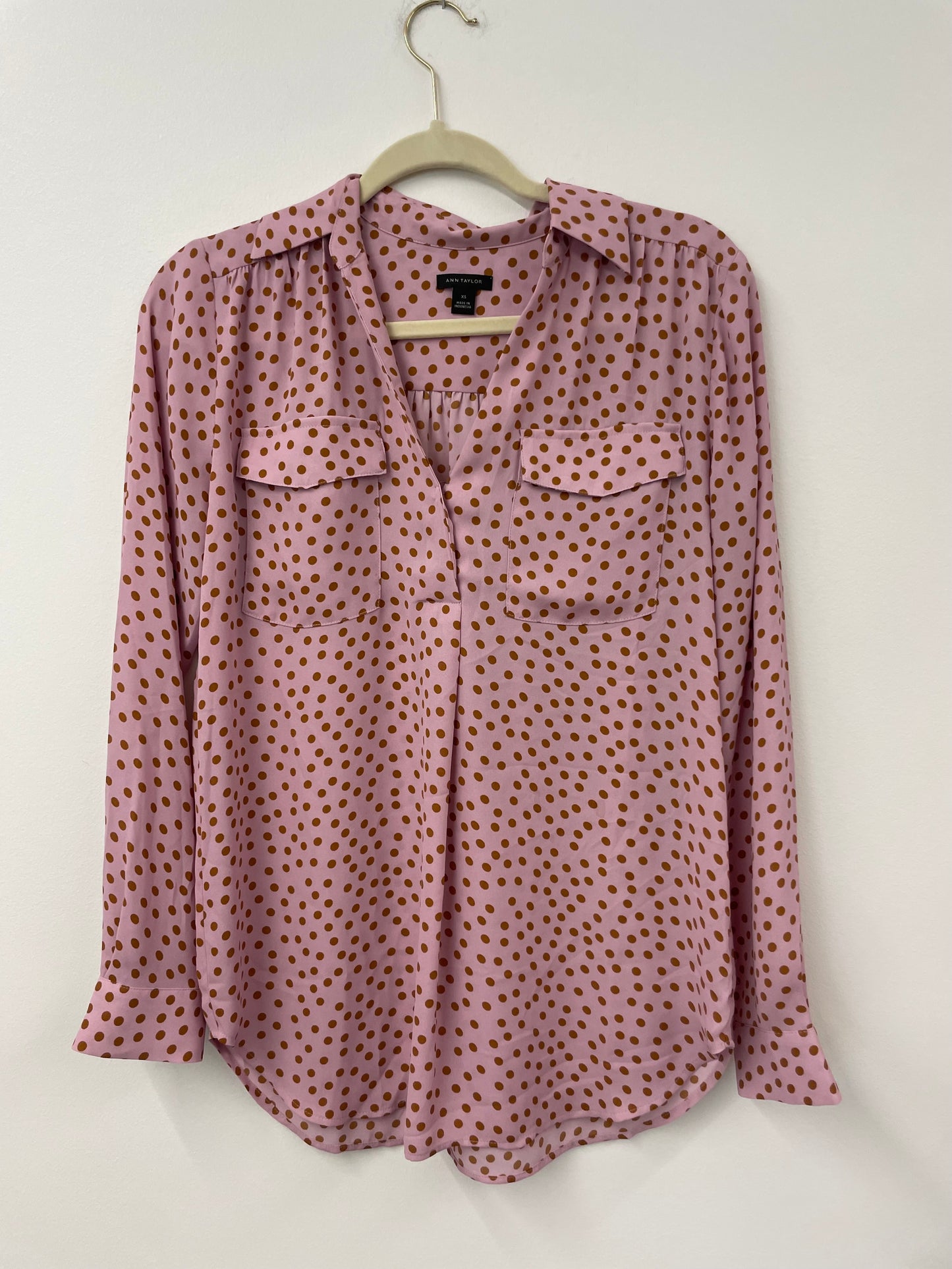 Ann Taylor long sleeve blouse Size XS / EUC