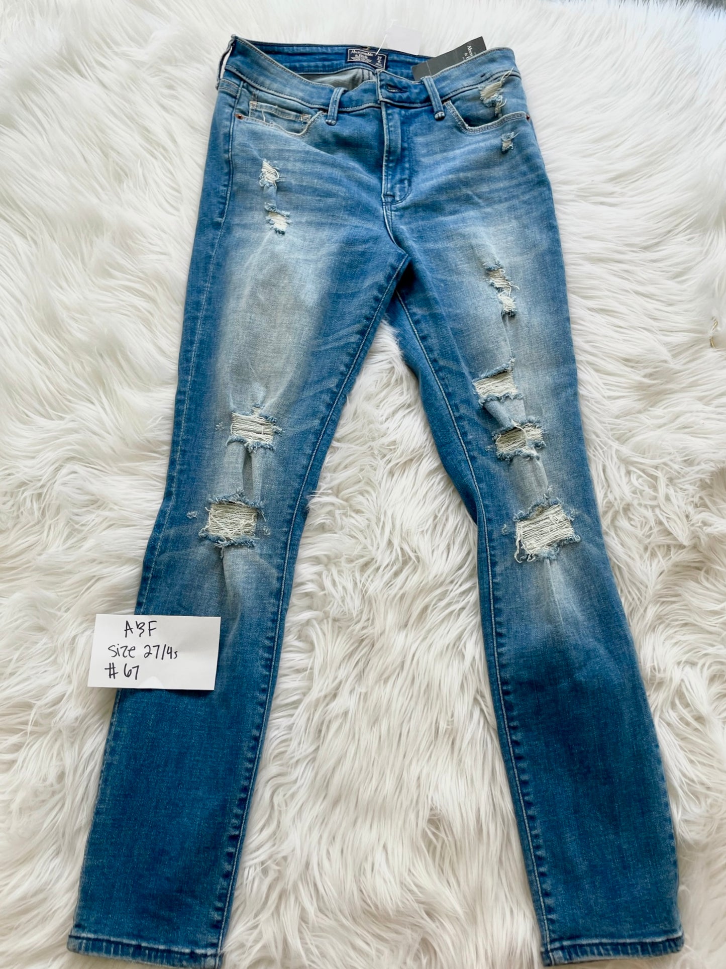 Abercrombie & Fitch jeans Size 27/4s / NWT
