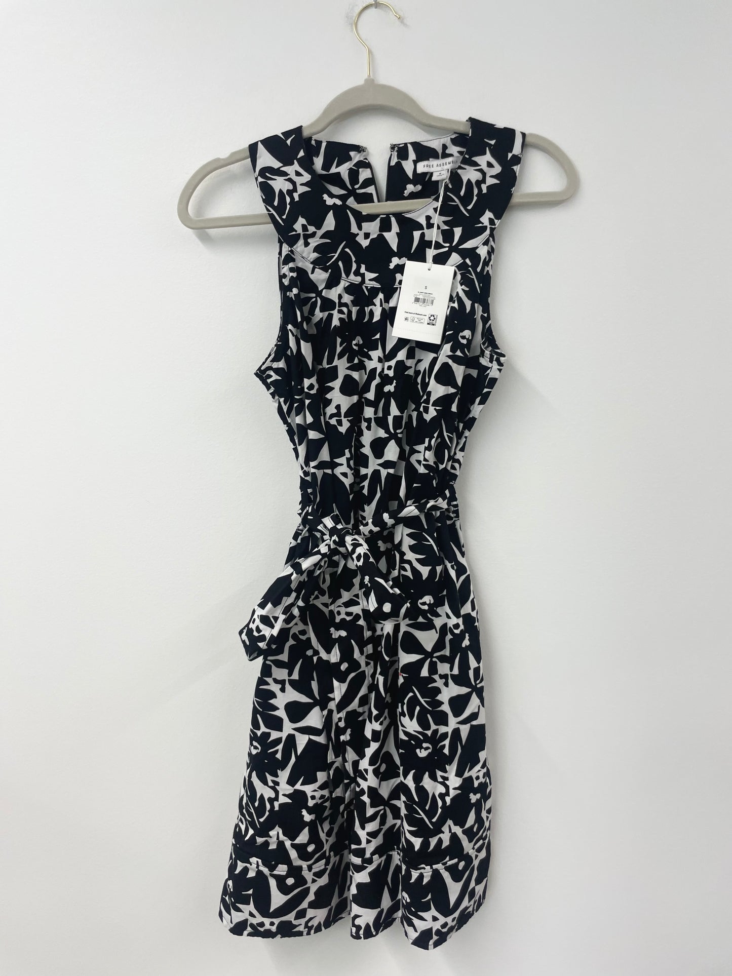 Free Assembly shift mini dress Size S /NWT