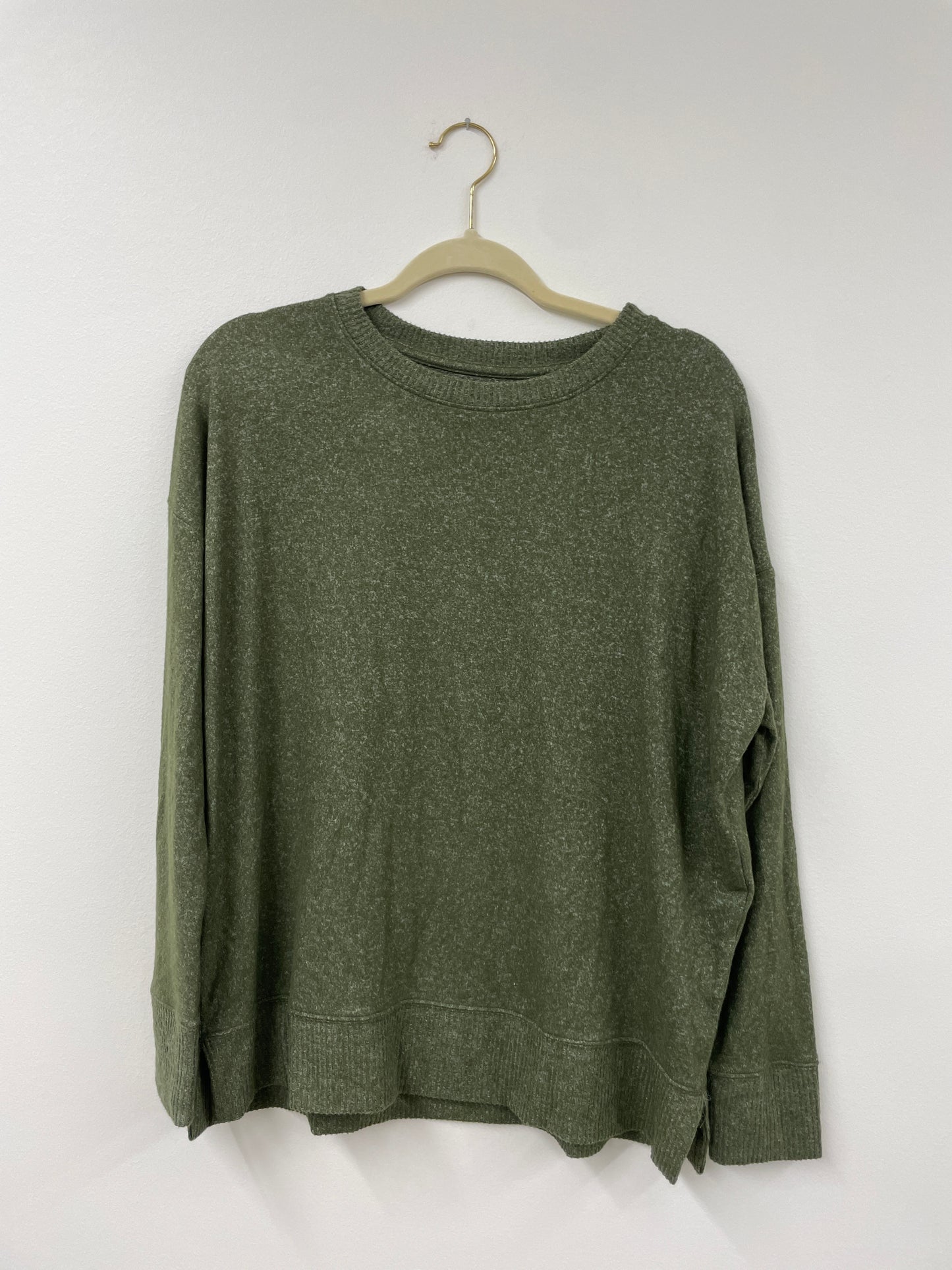Time and Tru core crew pullover Size M / EUC