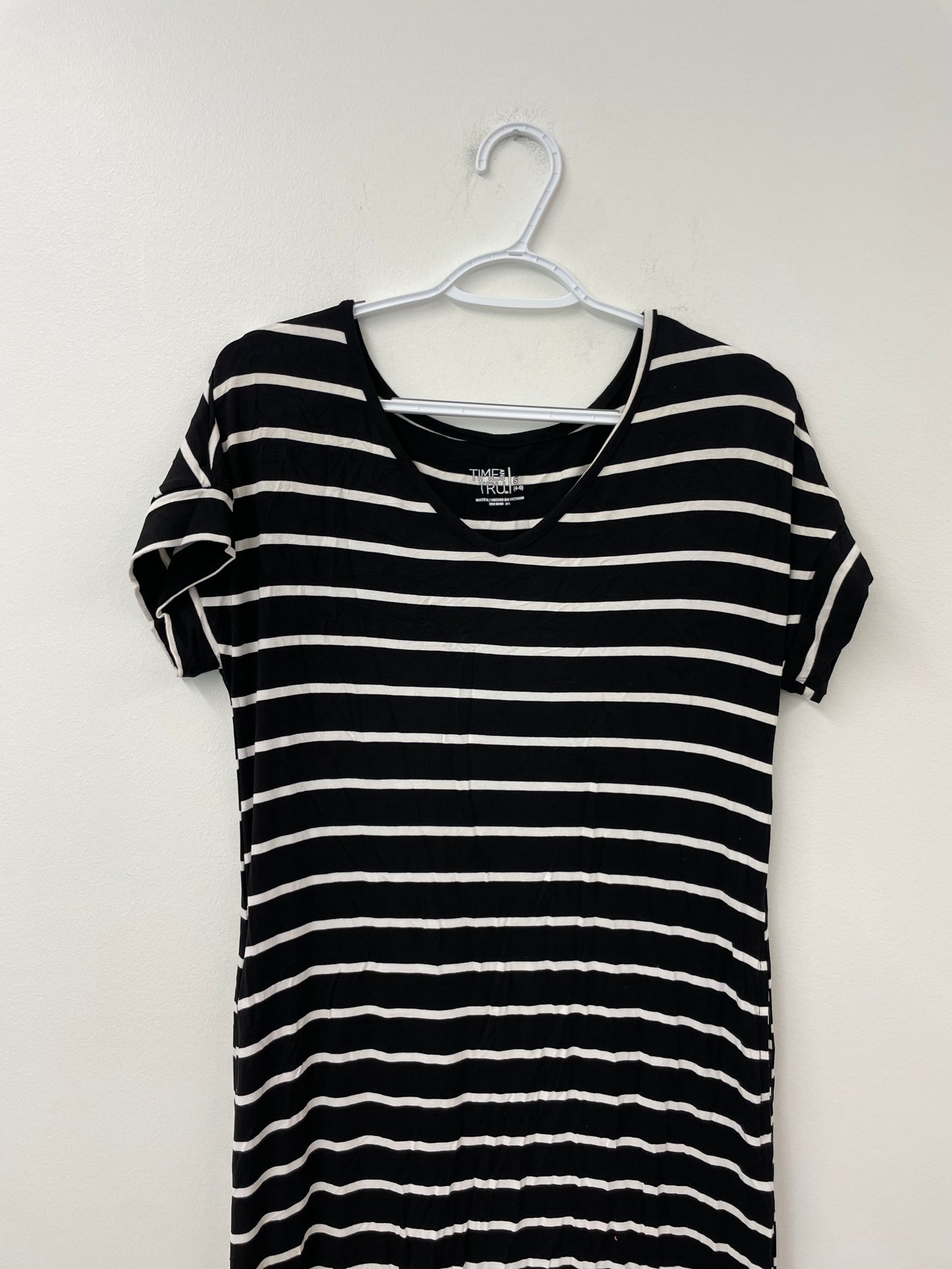 Time and Tru t-shirt midi dress Size S / EUC