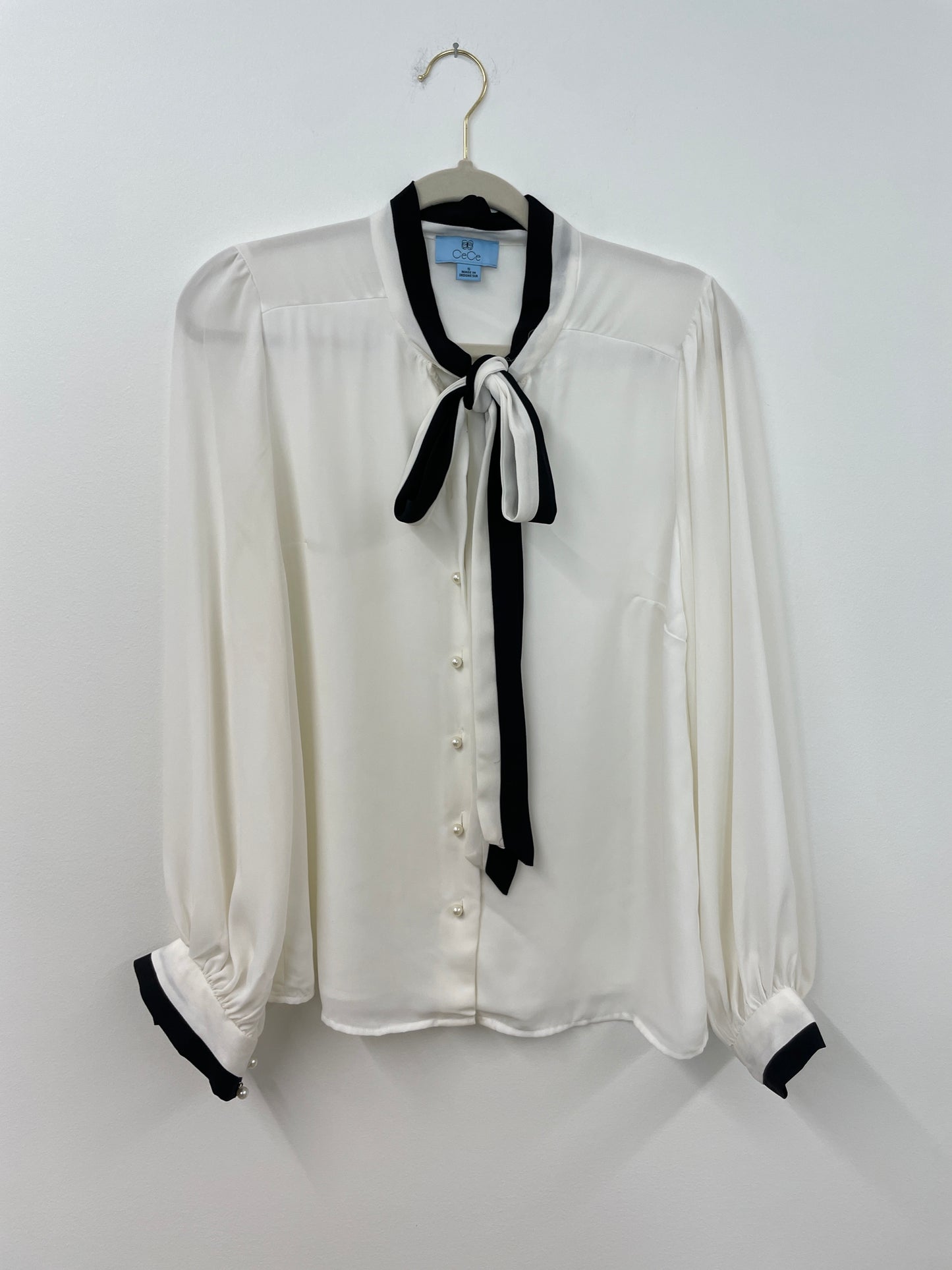 Cece long sleeve blouse Size S / EUC