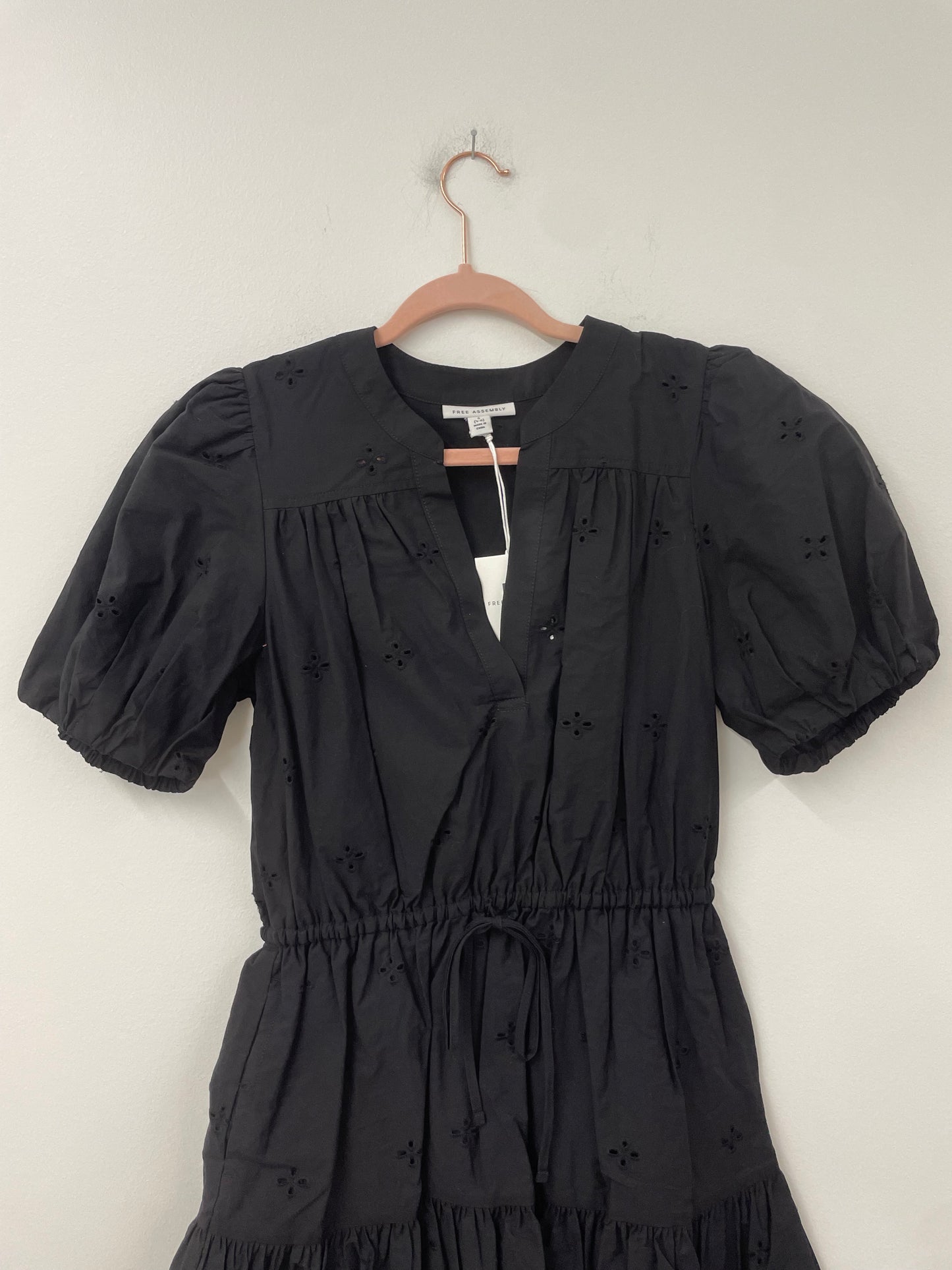 Free Assembly puffed sleeve flutter mini dress Size S / NWT