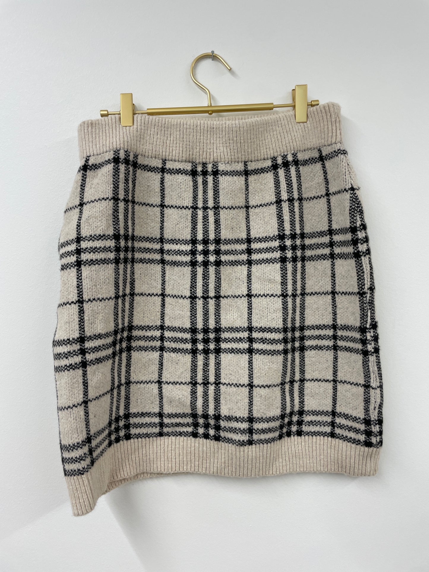 Time and Tru sweater / skirt set Size S
