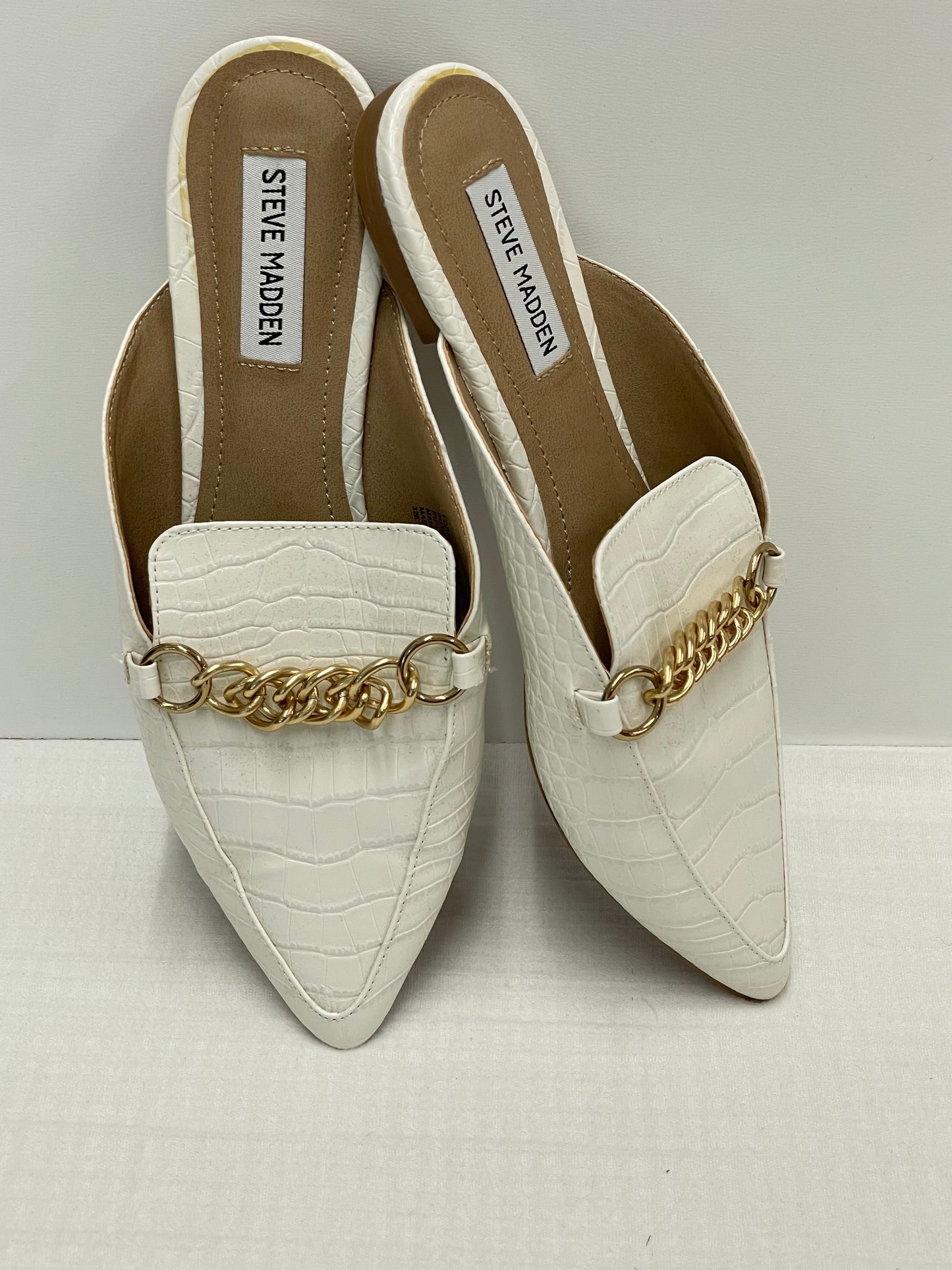 Steve Madden white mules Size 8 / EUC