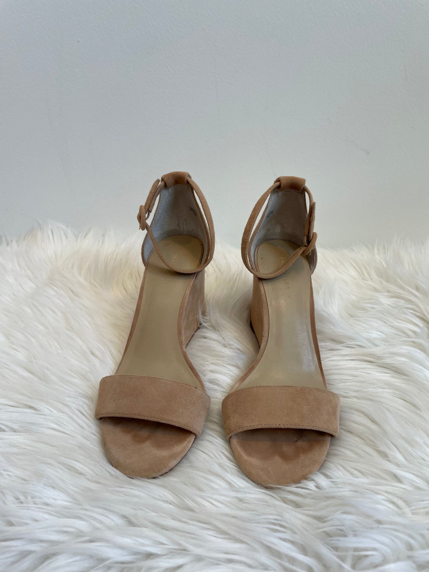 Ann Taylor high heel sandals Size 7