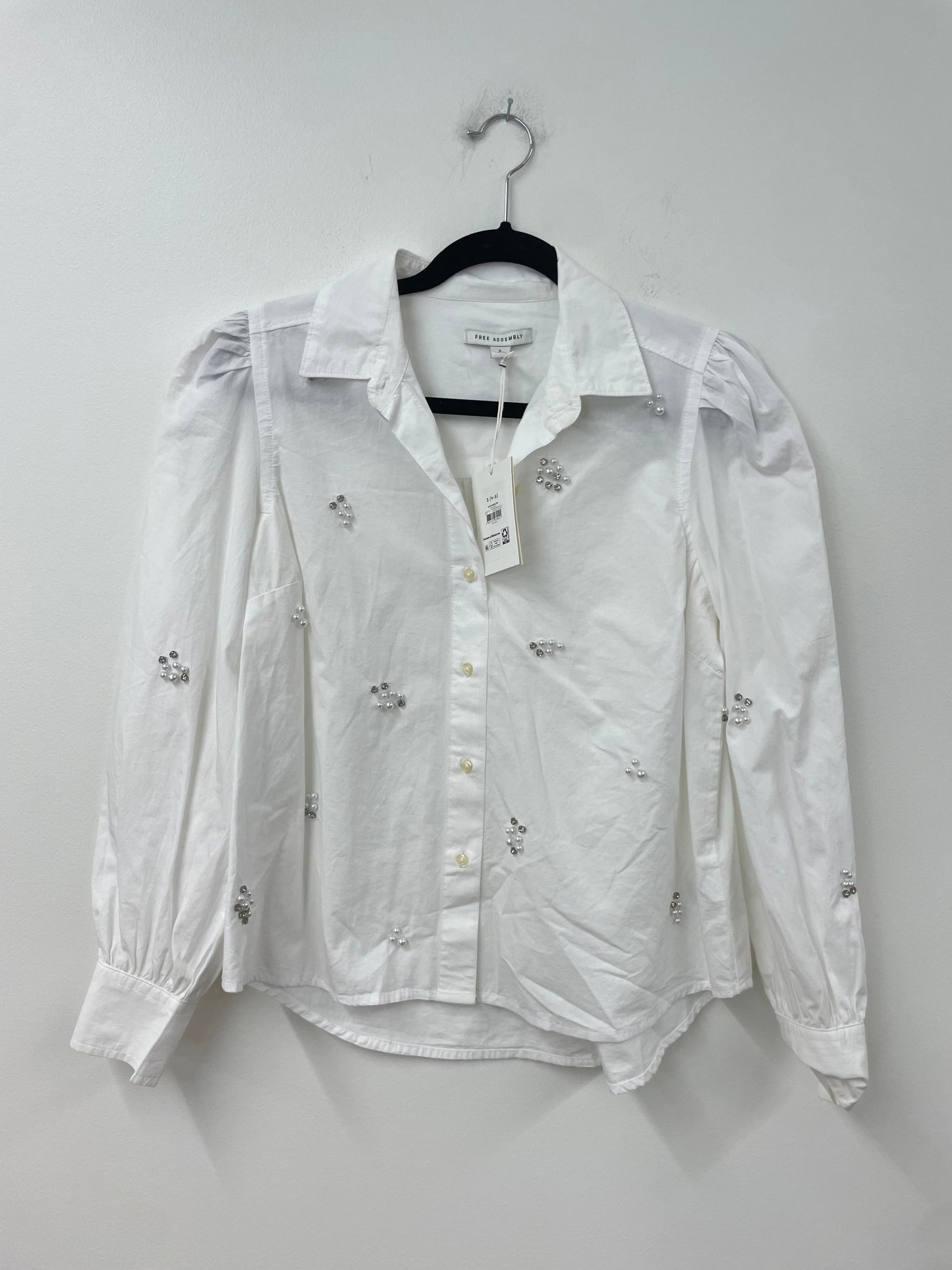 Free Assembly long sleeve pearl detail top Size S / NWT
