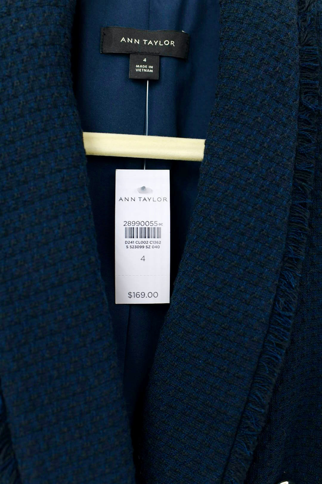 Ann Taylor tweed blazer Size 4 / NWT