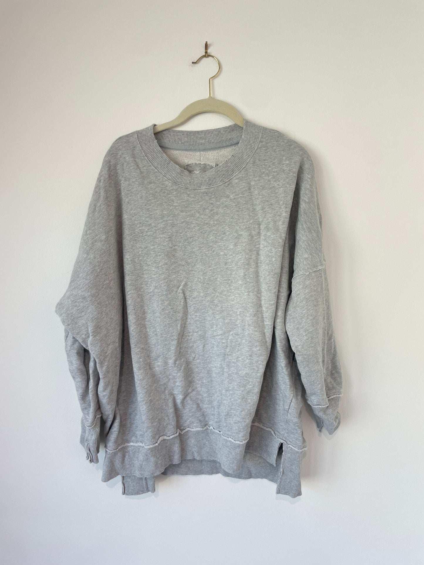 American Eagle sweatshirt Size S /EUC