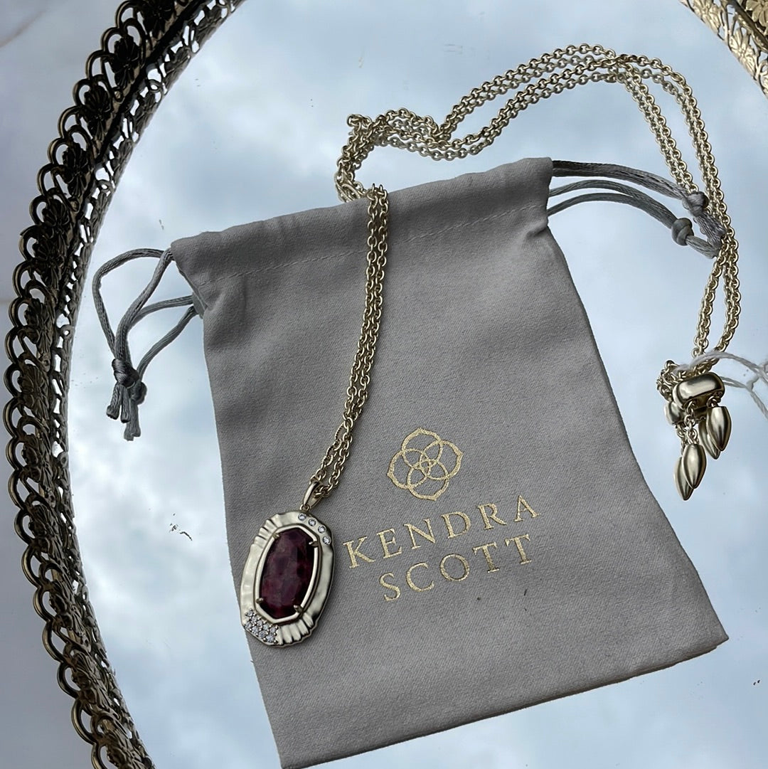 Kendra Scott long pendant necklace