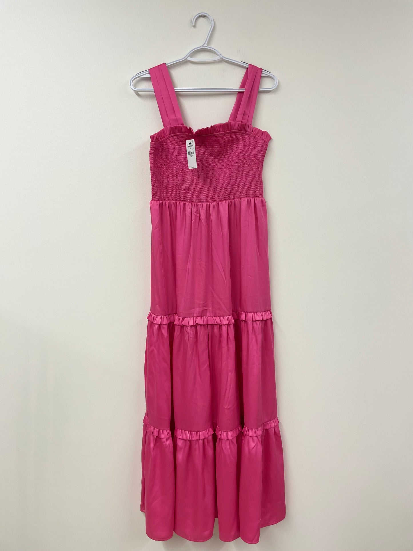 Express smocked tiered maxidress Size S / NWT