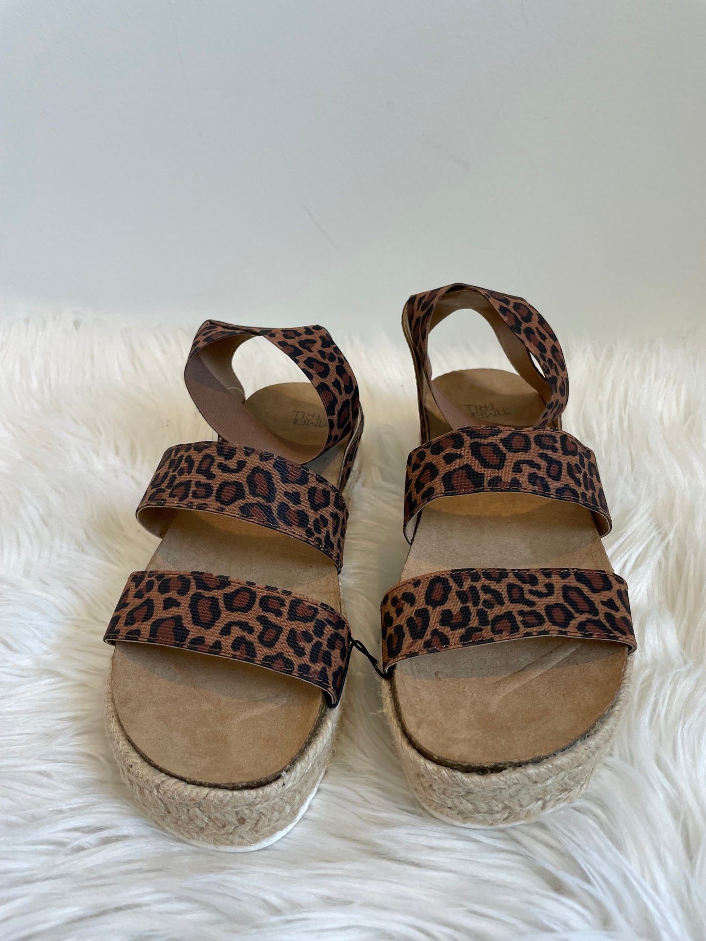 Time and Tru platform sandals Size 7