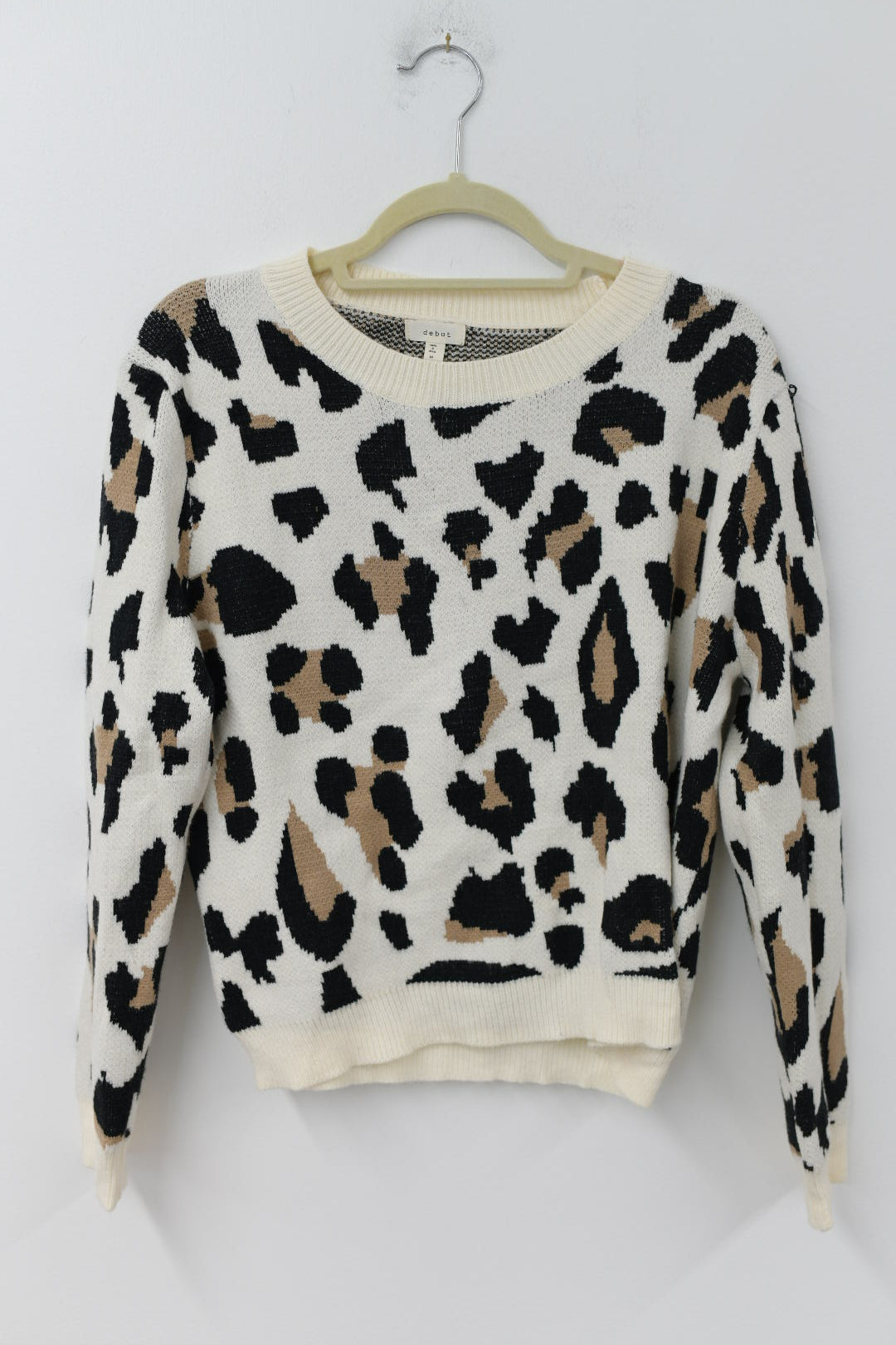 Debut sweater Size M / EUC