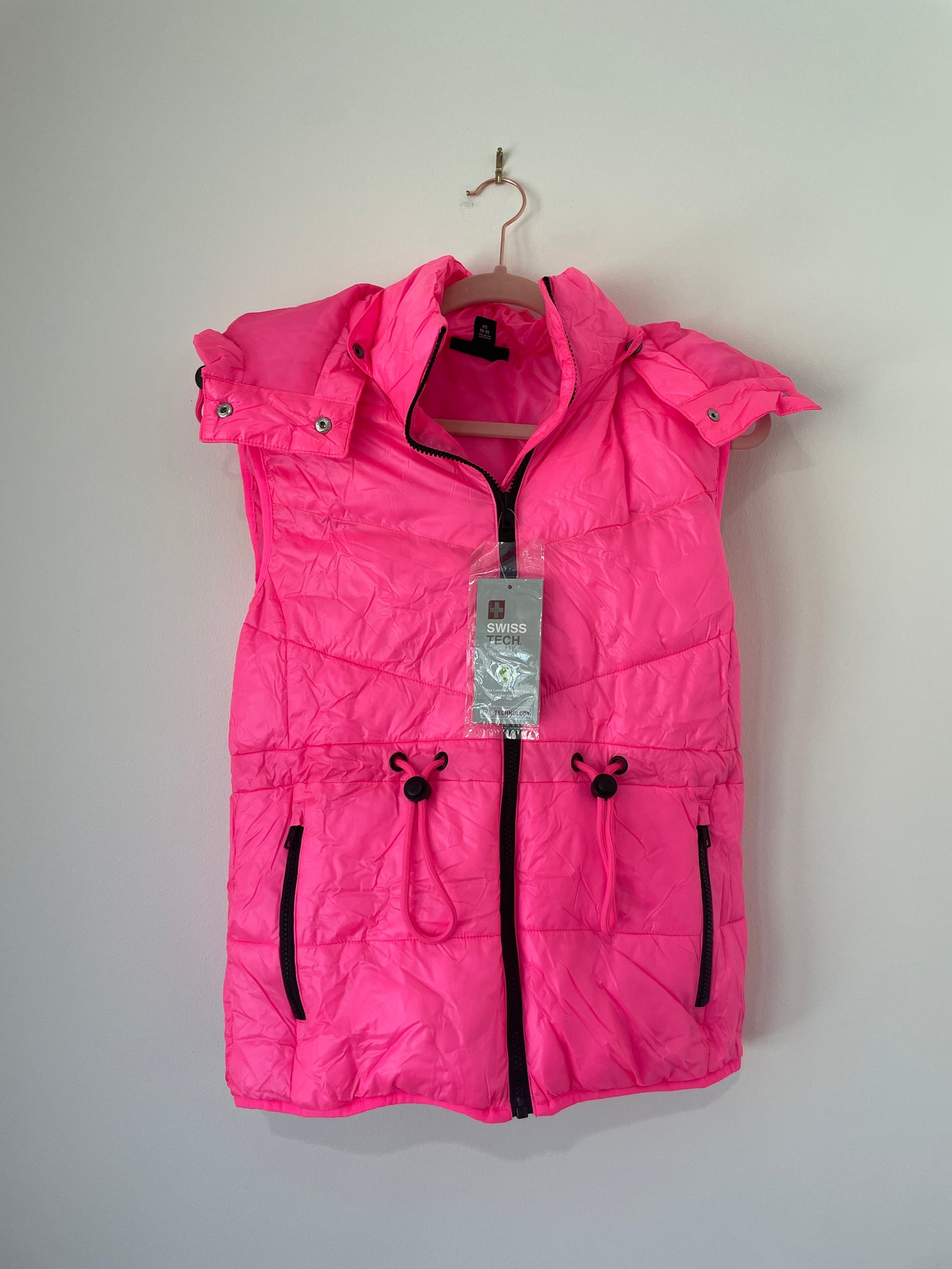 Swiss Tech puffer vest with hood Size XS / NWT
