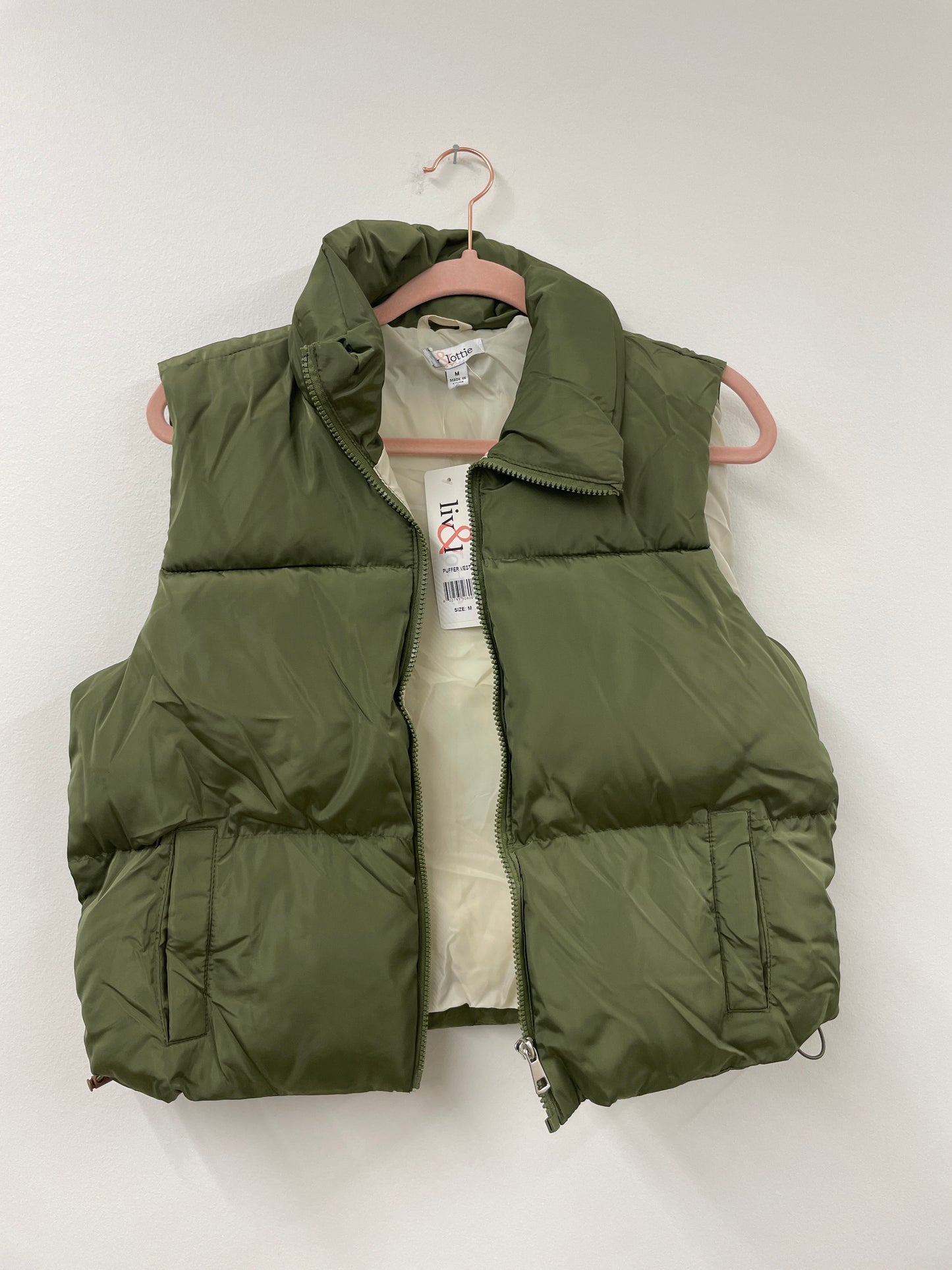 Liv & Lottie puffer cropped vest Size M / NWT