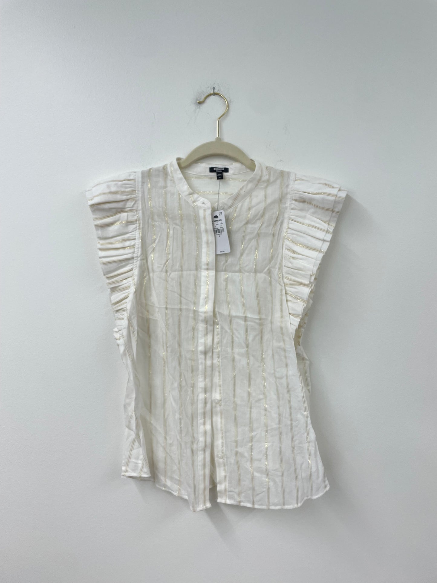 Express sleeveless button up top Size S /NWT