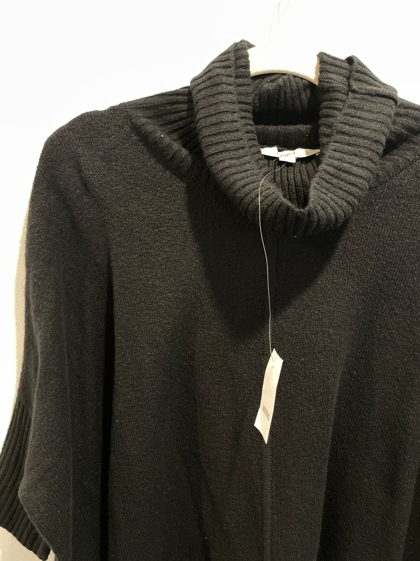 Loft 3/4 sleeve cable turtleneck poncho / Size XS / NWT