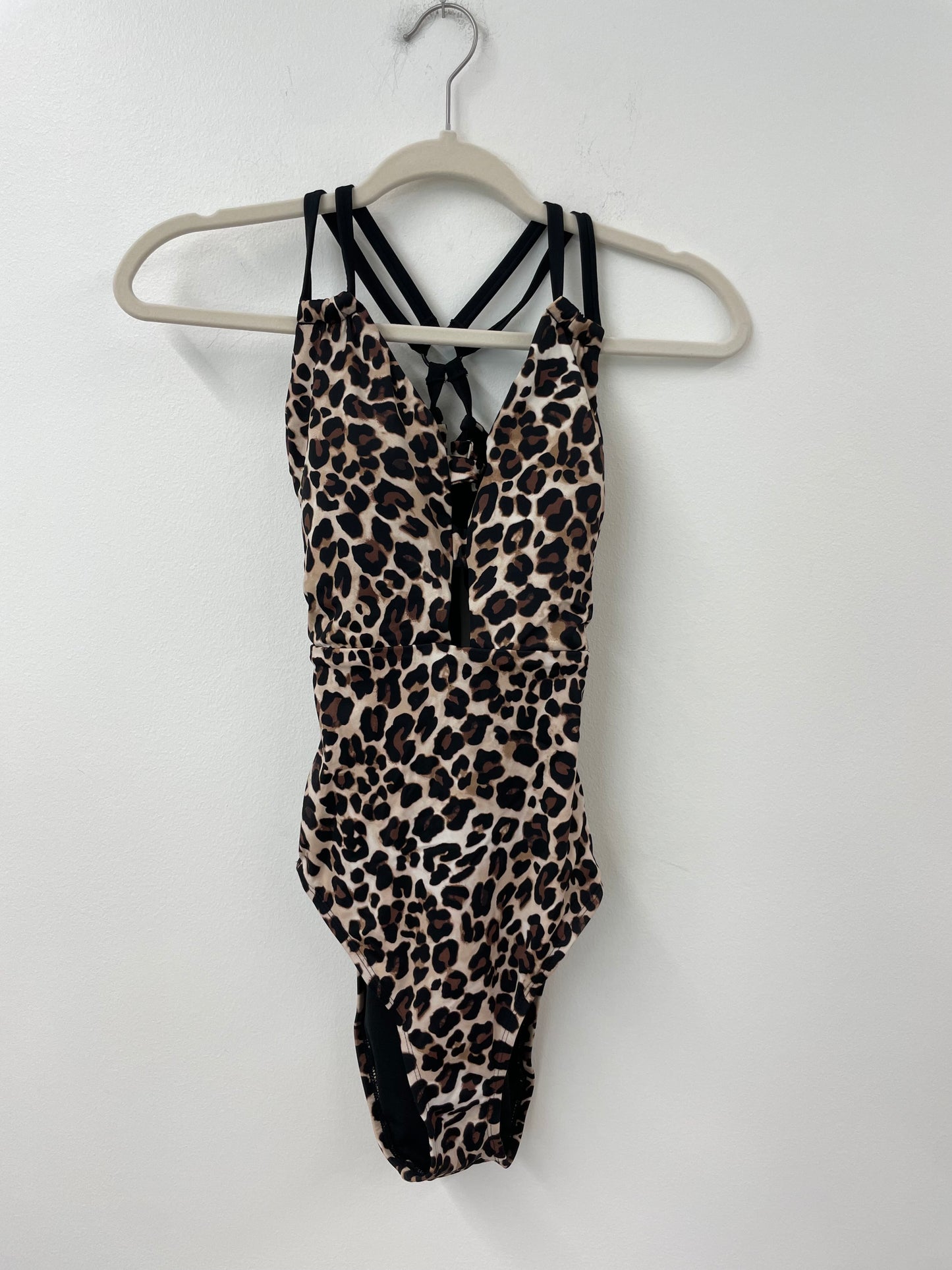 Time and Tru one piece swim suit Size L / NWT