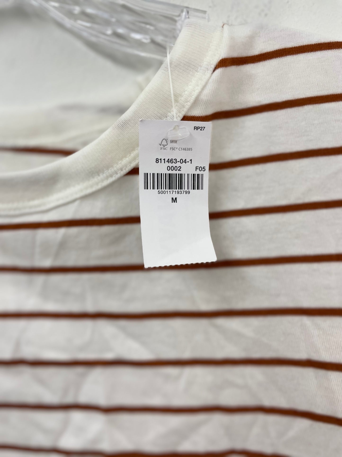 Old Navy short sleeve tee Size M / NWT