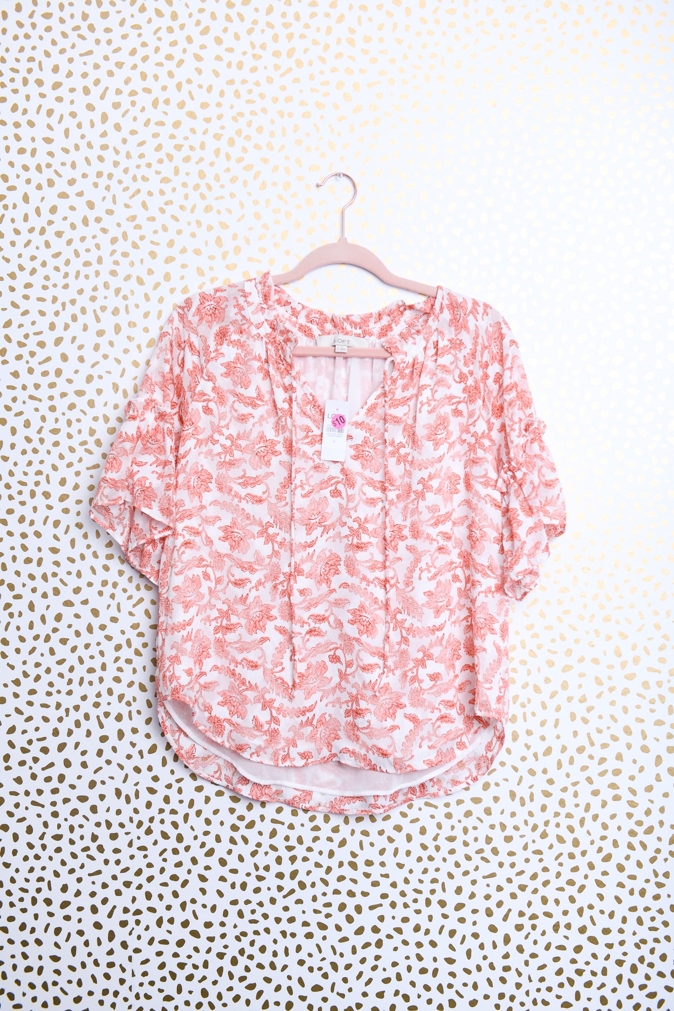 Loft floral short sleeve v neck blouse Size S \ NWT