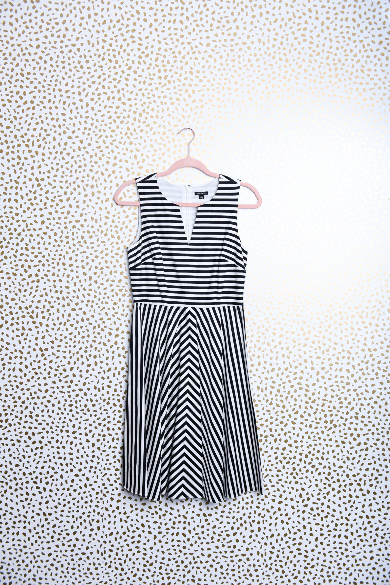 Ann Taylor sleeveless flare dress\0\EUC