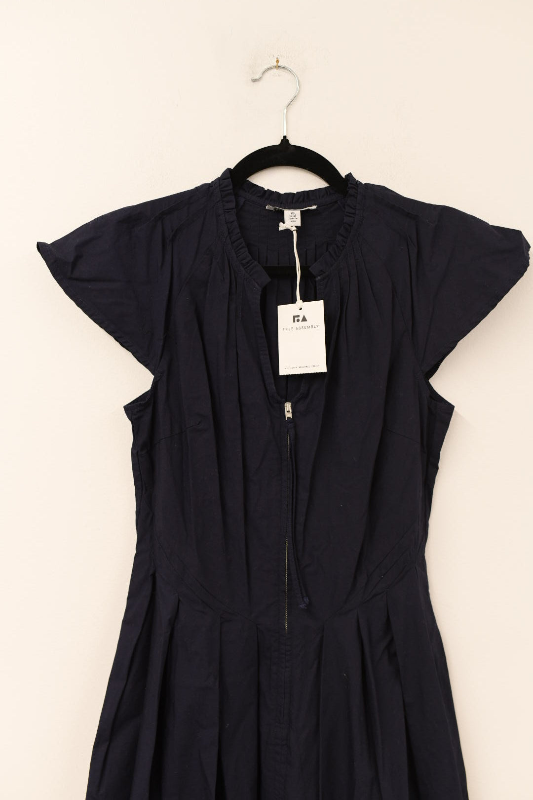 Free Assembly flutter sleeve v-neck midi dress Size XS/NWT