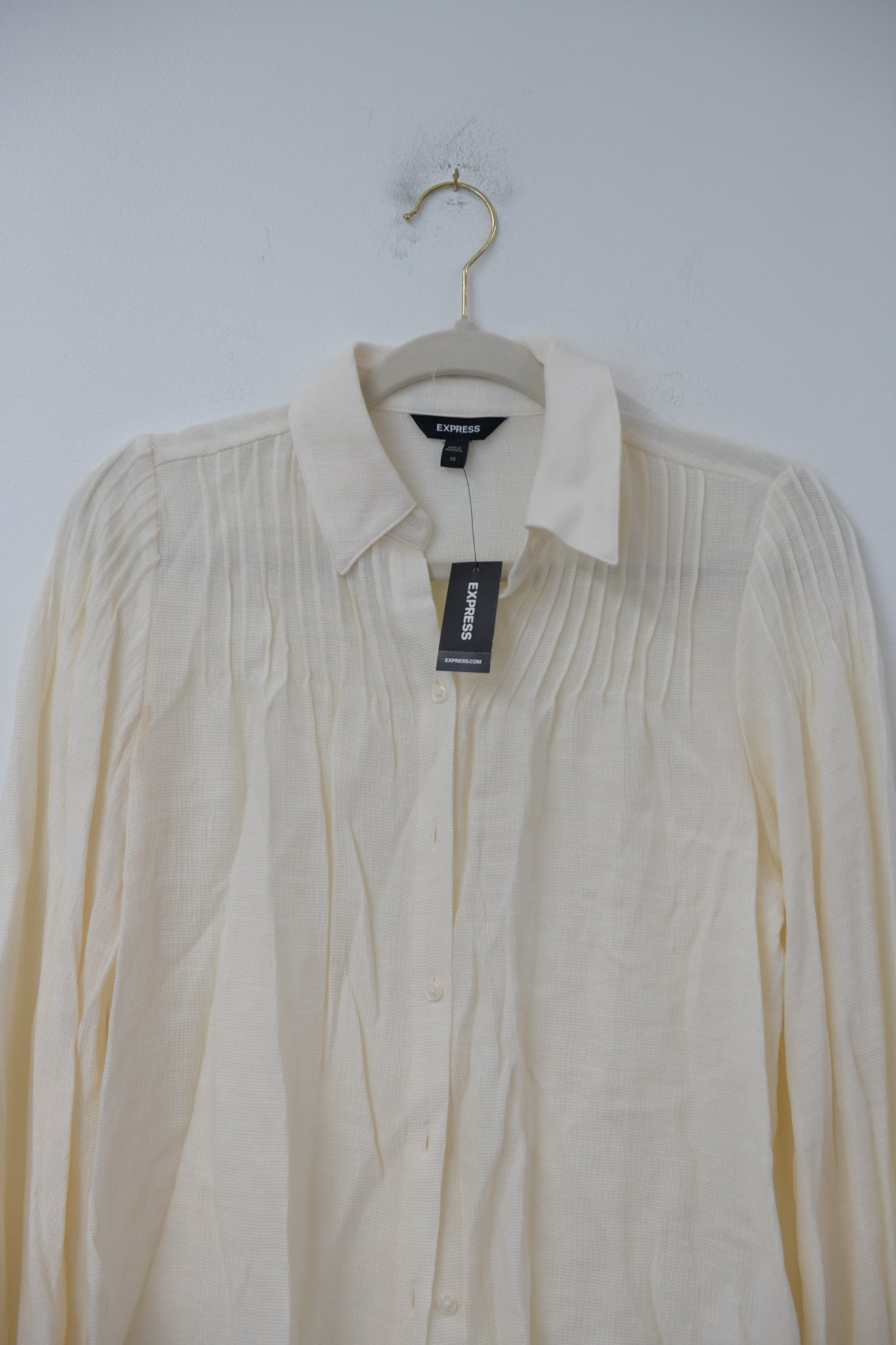 Express long sleeve button down blouse Size XS / NWT